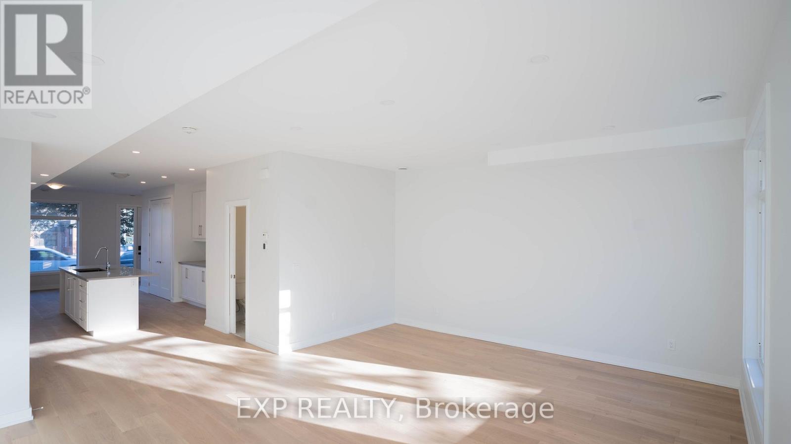 236 Woodroffe Avenue N, Ottawa, Ontario  K2A 3V4 - Photo 6 - X12824894