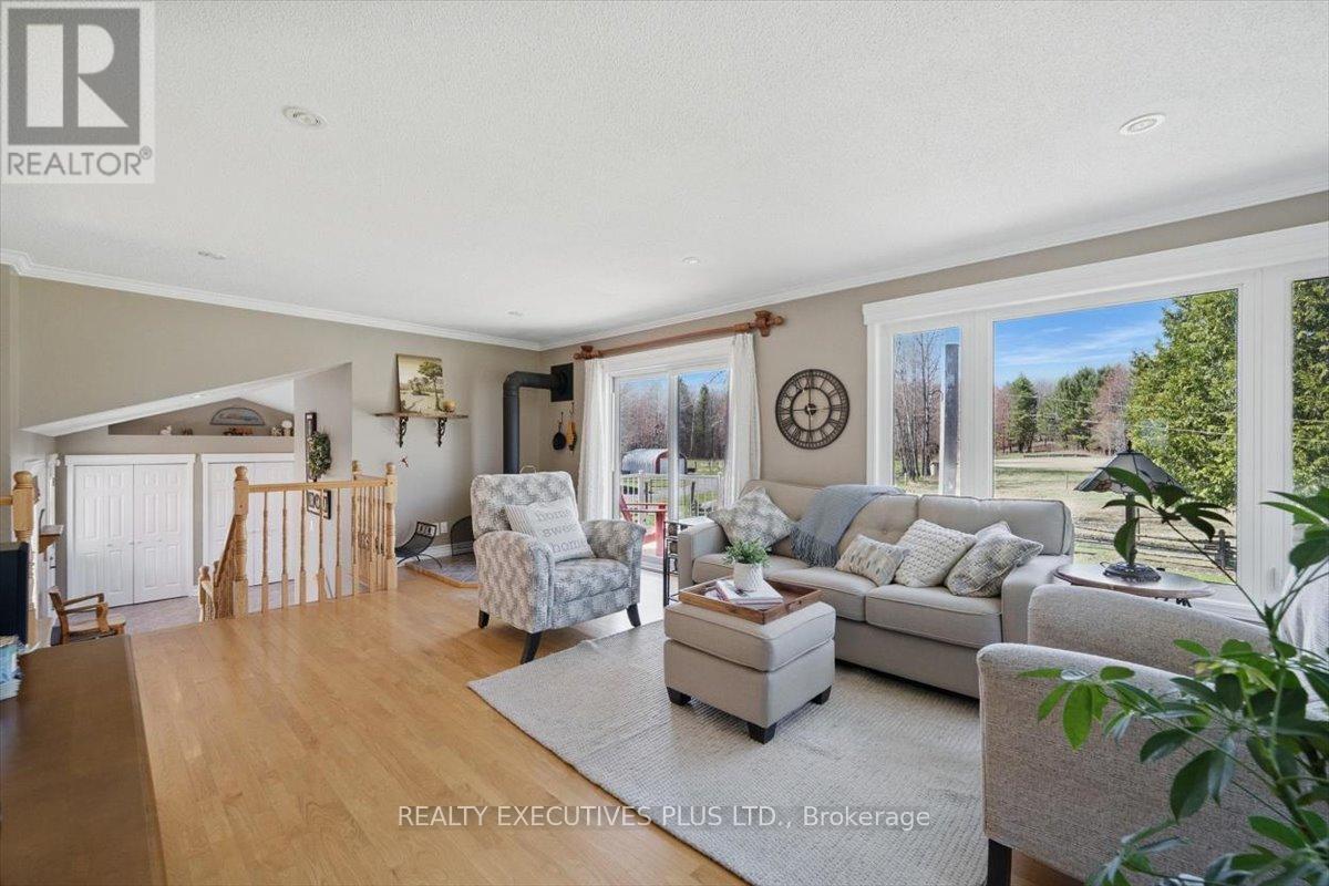 2935 Baseline Road, Clarence-Rockland, Ontario  K0A 3N0 - Photo 13 - X12825906