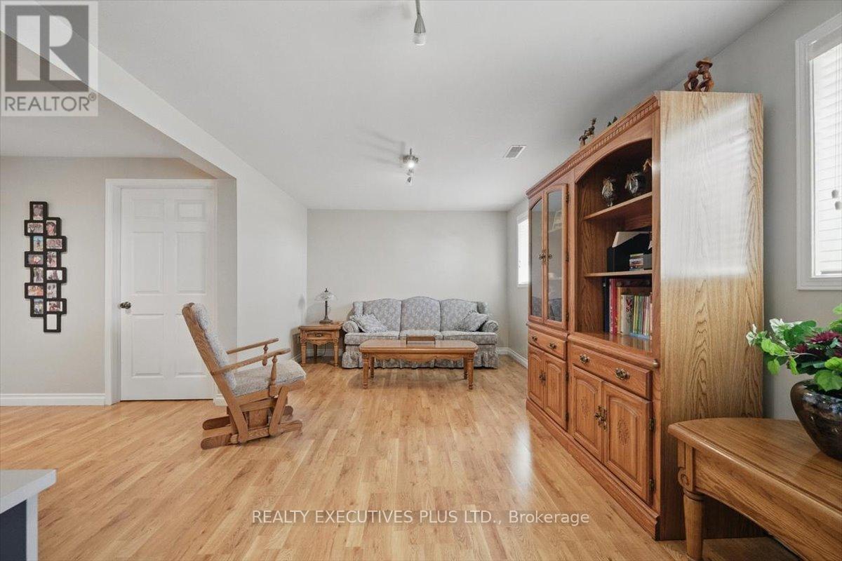 2935 Baseline Road, Clarence-Rockland, Ontario  K0A 3N0 - Photo 24 - X12825906