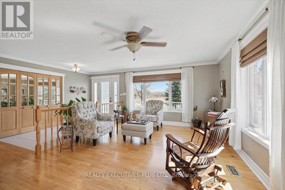 2935 Baseline Road, Clarence-Rockland, Ontario  K0A 3N0 - Photo 4 - X12825906