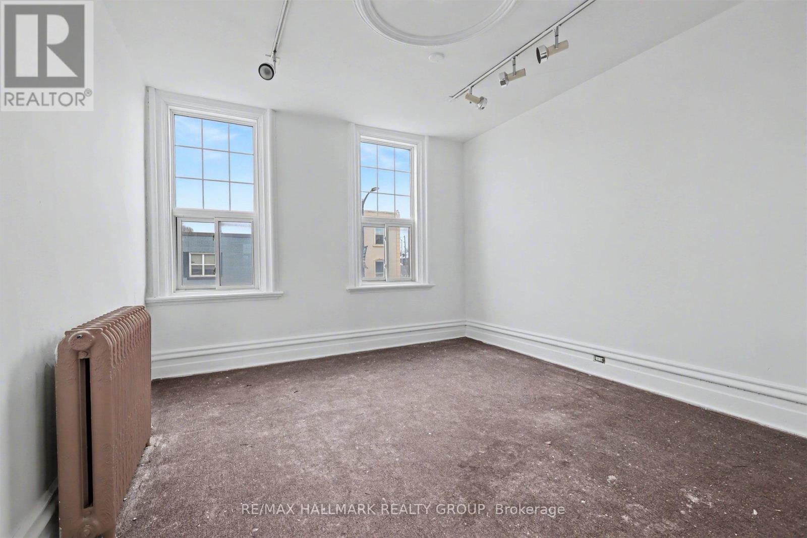 192 Raglan Street S, Renfrew, Ontario  K7V 1R1 - Photo 4 - X12826614