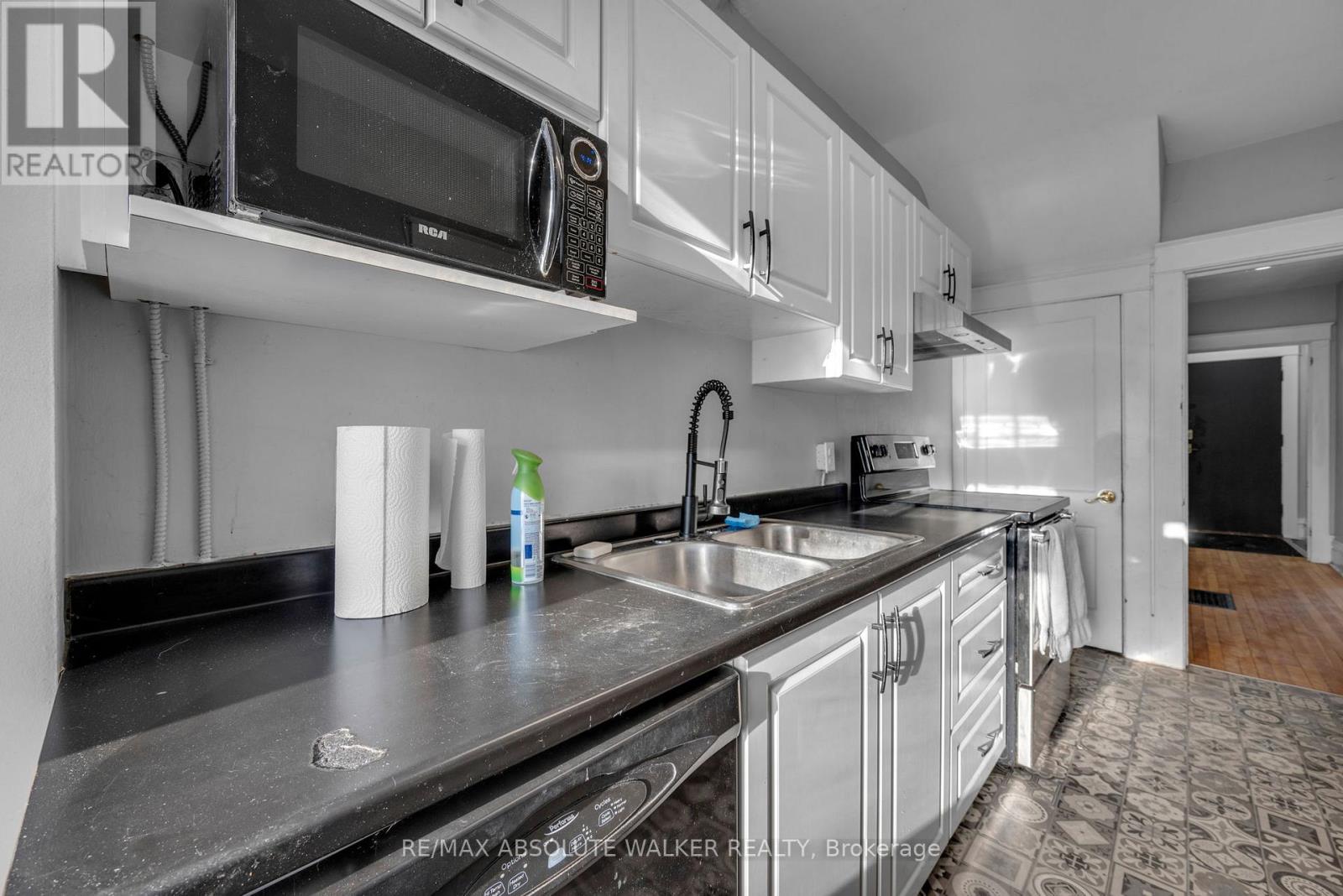 166/168 Main Street, Ottawa, Ontario  K1S 1C2 - Photo 14 - X12826684