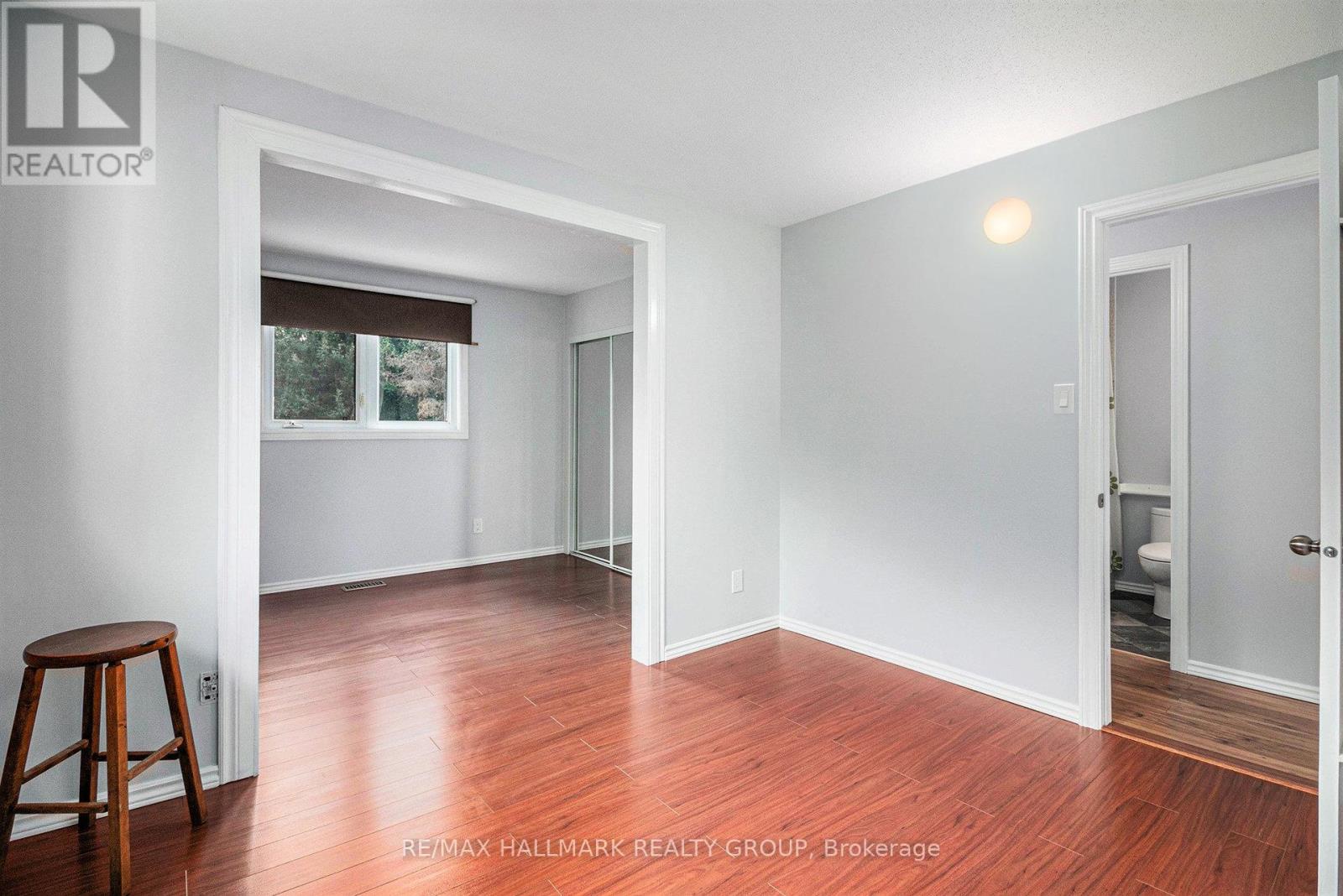 270 Mceachern Crescent, Ottawa, Ontario  K1E 3K5 - Photo 21 - X12821584