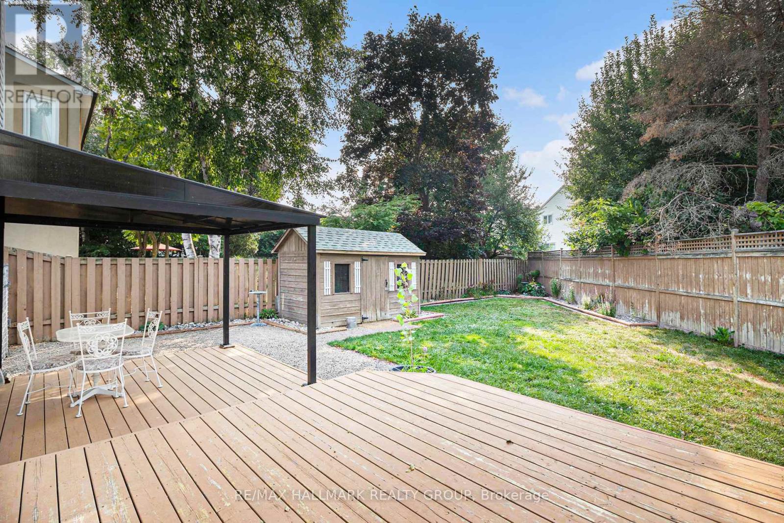 270 Mceachern Crescent, Ottawa, Ontario  K1E 3K5 - Photo 34 - X12821584