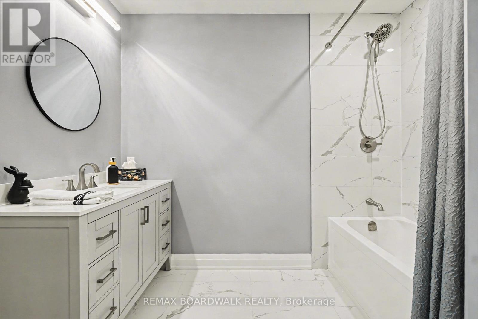 139 St Thomas Street, Russell, Ontario  K0A 3H0 - Photo 31 - X12827668