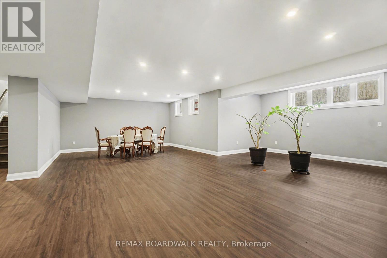 139 St Thomas Street, Russell, Ontario  K0A 3H0 - Photo 33 - X12827668