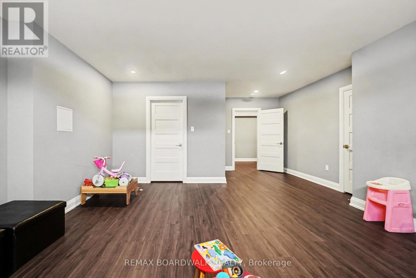 139 St Thomas Street, Russell, Ontario  K0A 3H0 - Photo 38 - X12827668