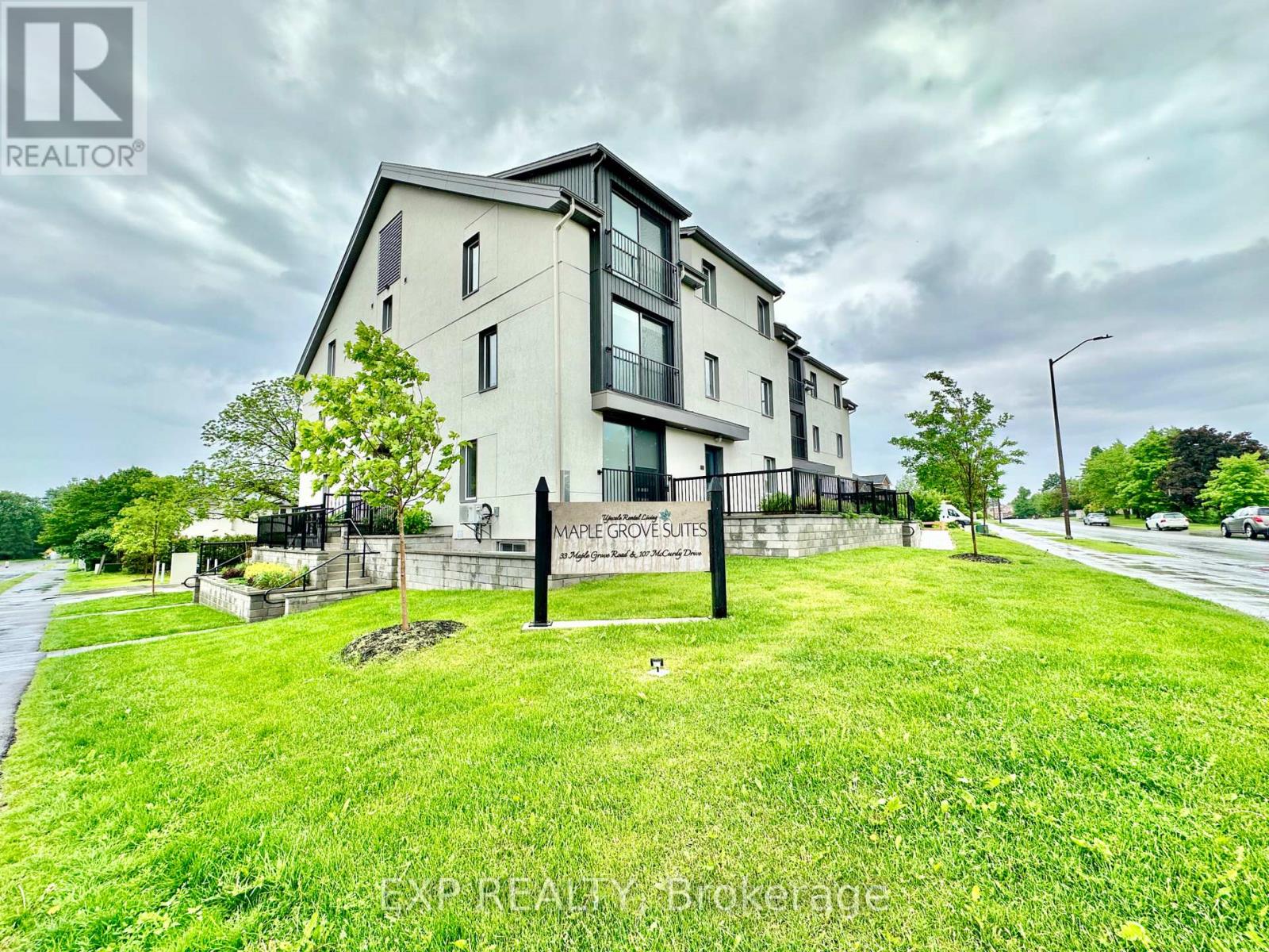 101 - 33 MAPLE GROVE ROAD, Ottawa, Ontario