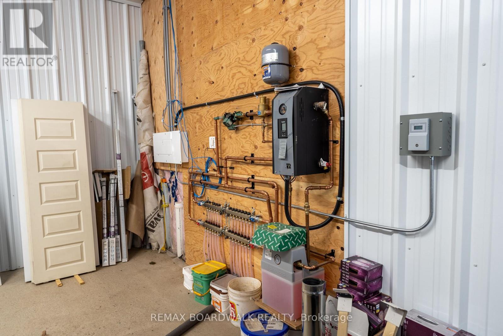 26 First (Garage) Street W, Cornwall, Ontario  K6J 1B9 - Photo 5 - X12828628