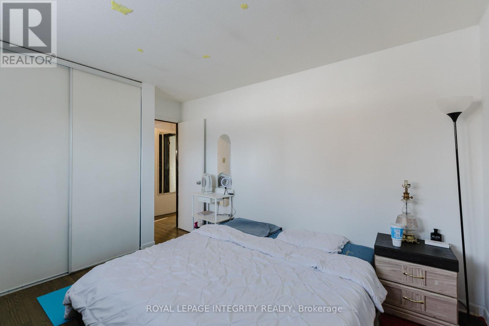 1197 Deer Park Road, Ottawa, Ontario  K2E 6H5 - Photo 18 - X12829094