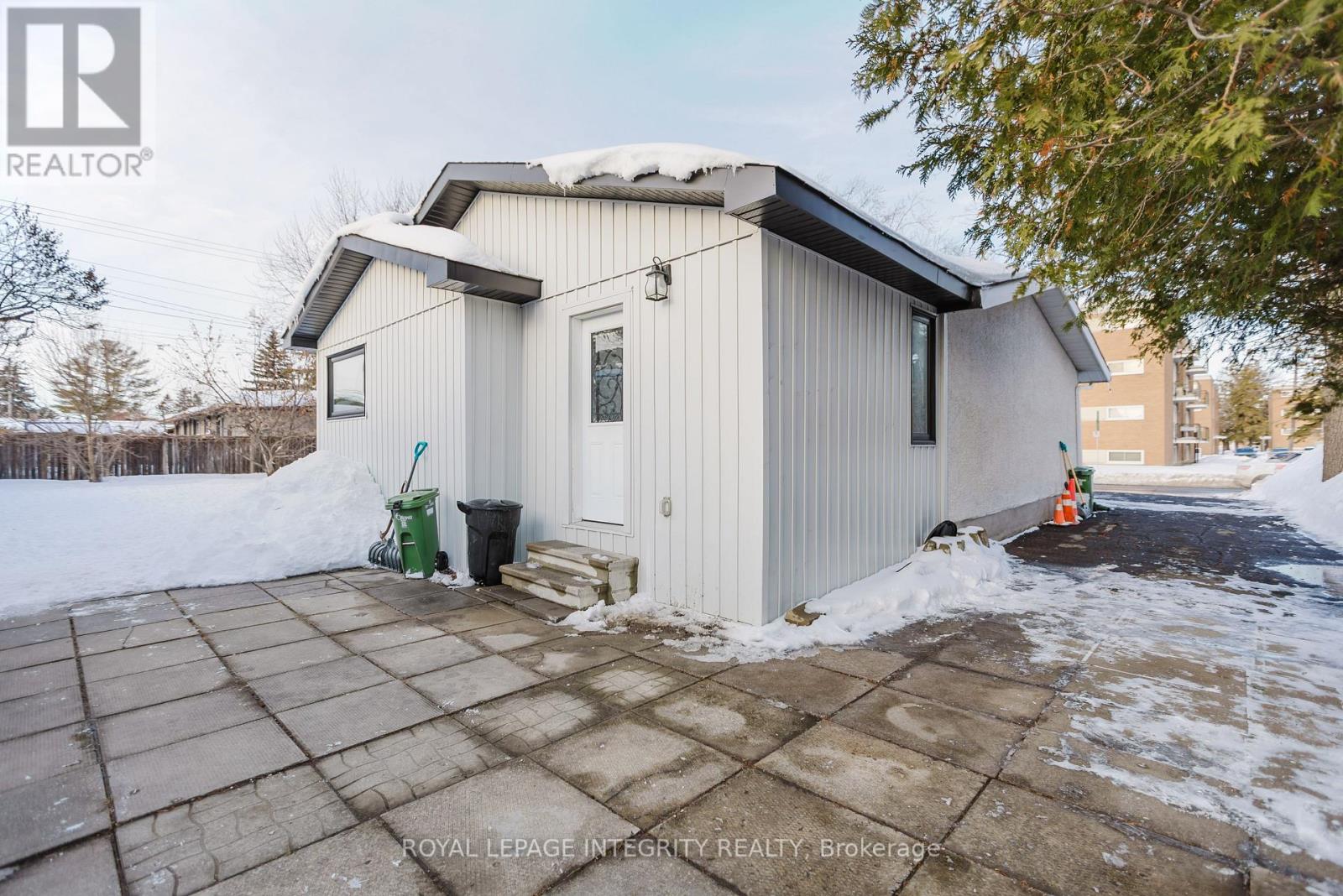 1197 Deer Park Road, Ottawa, Ontario  K2E 6H5 - Photo 34 - X12829094