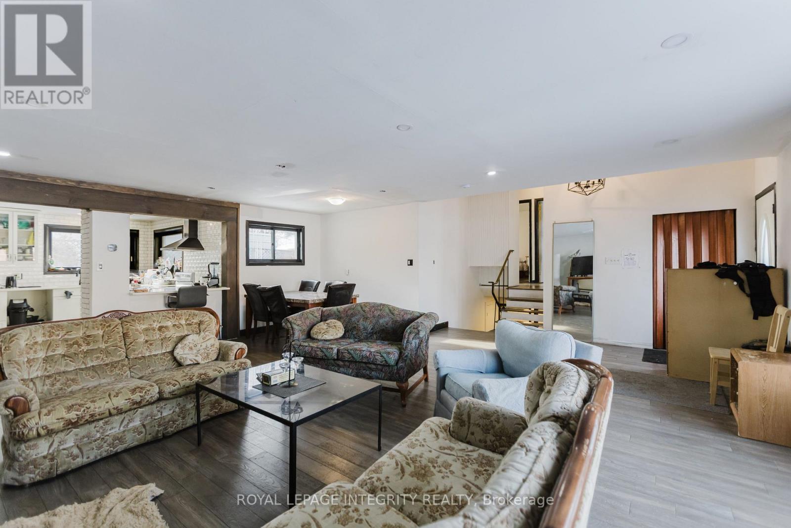 1197 Deer Park Road, Ottawa, Ontario  K2E 6H5 - Photo 8 - X12829094