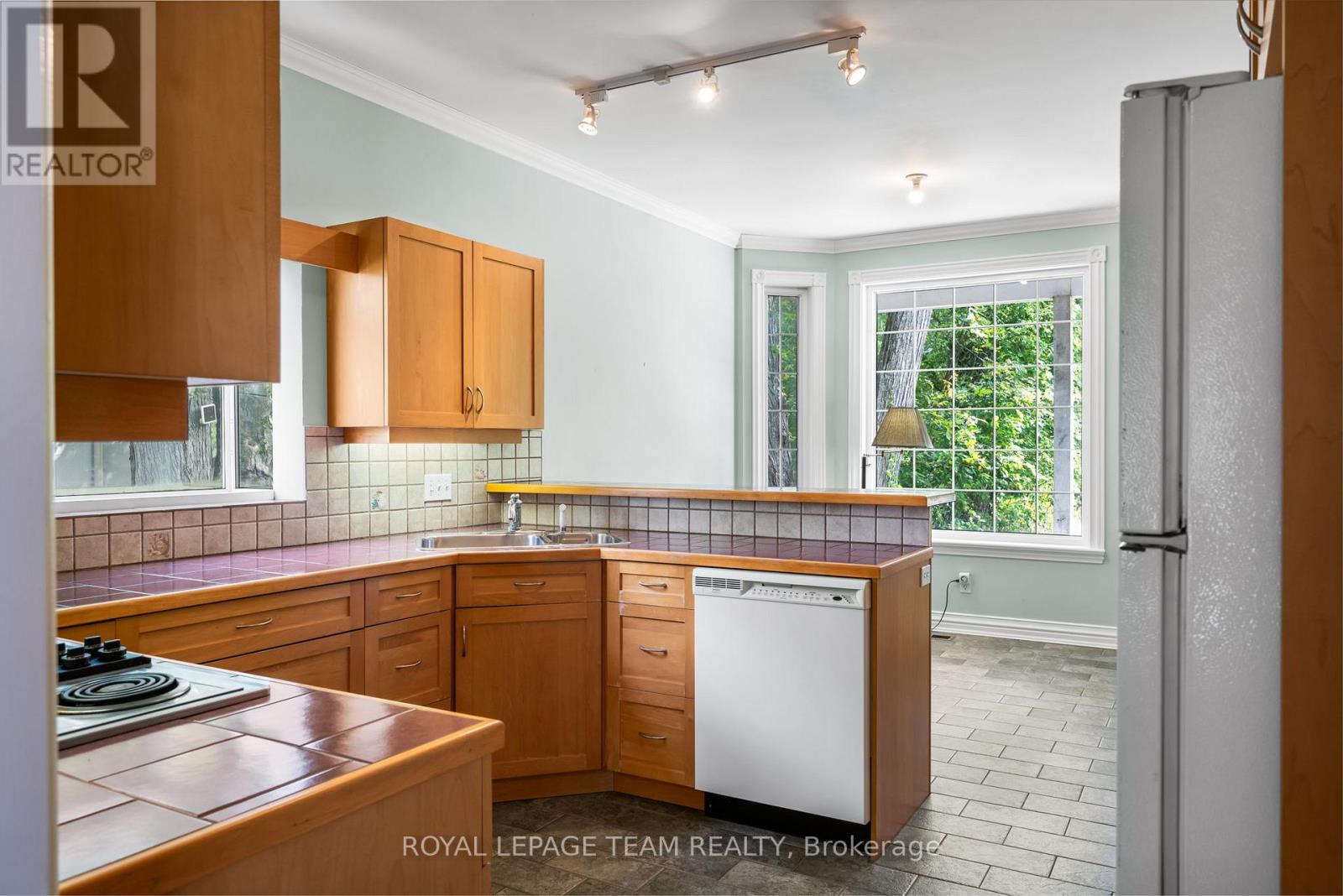 4310 Armitage Avenue, Ottawa, Ontario  K0A 1T0 - Photo 12 - X12829686