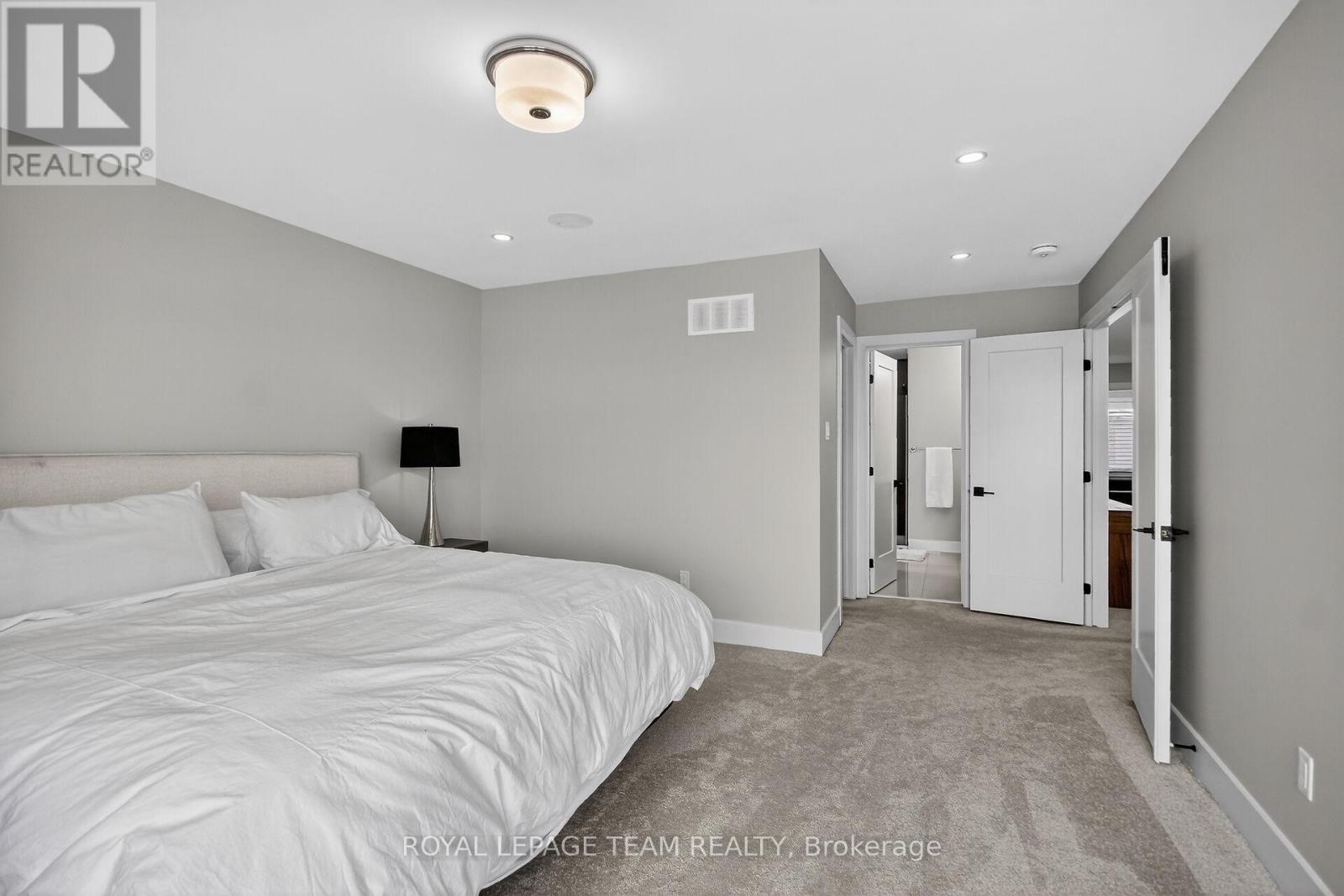 988 Beckton Heights, Ottawa, Ontario  K2S 2X6 - Photo 14 - X12829980