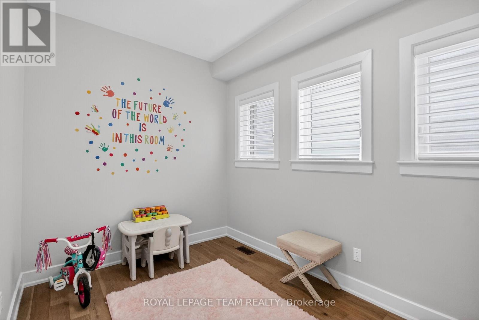 988 Beckton Heights, Ottawa, Ontario  K2S 2X6 - Photo 8 - X12829980