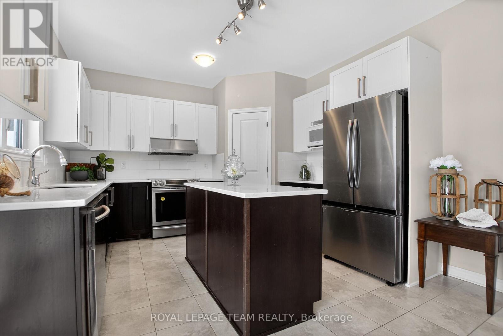 379 Langrell Crescent, Ottawa, Ontario  K2J 5R8 - Photo 19 - X12830634