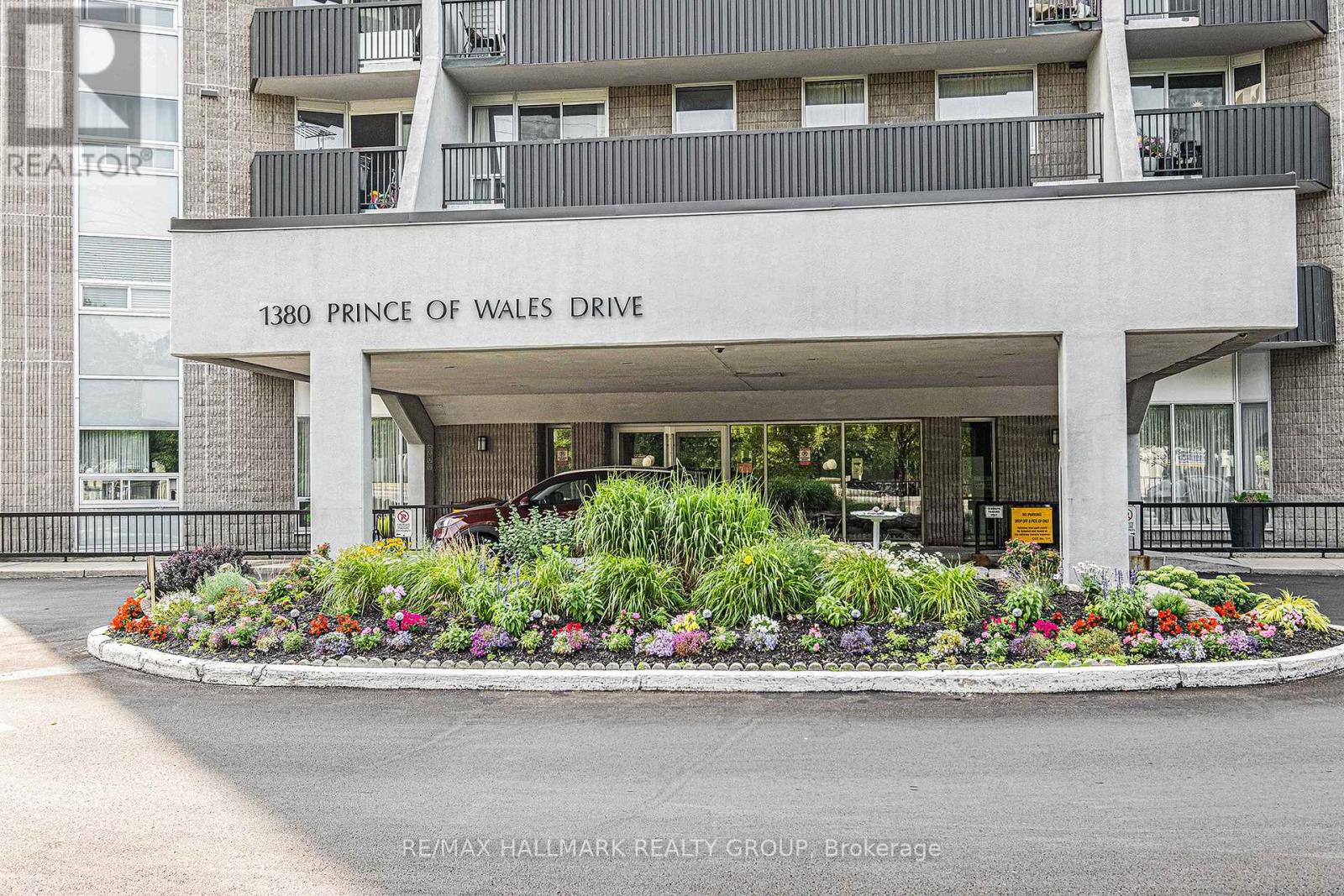 1005 - 1380 Prince Of Wales Drive, Ottawa, Ontario  K2C 3N5 - Photo 2 - X12831076