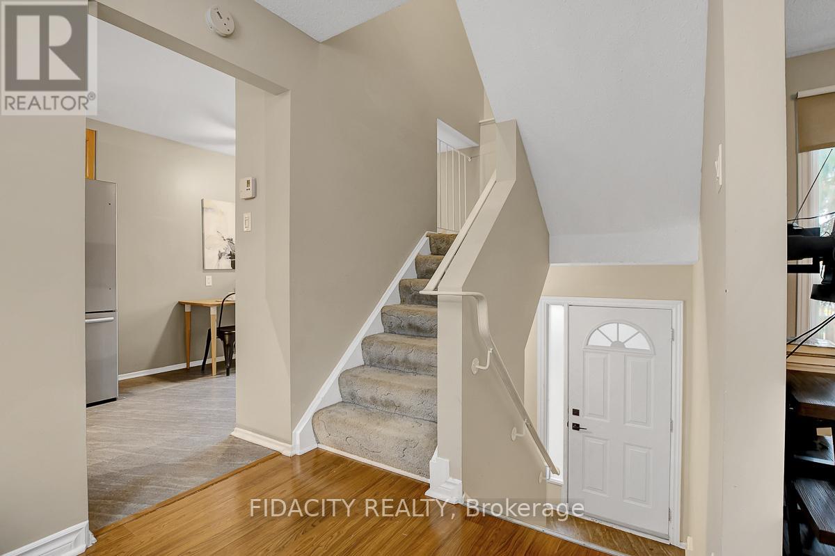 61 - 159 Salter Crescent, Ottawa, Ontario  K2K 1Y8 - Photo 3 - X12831078