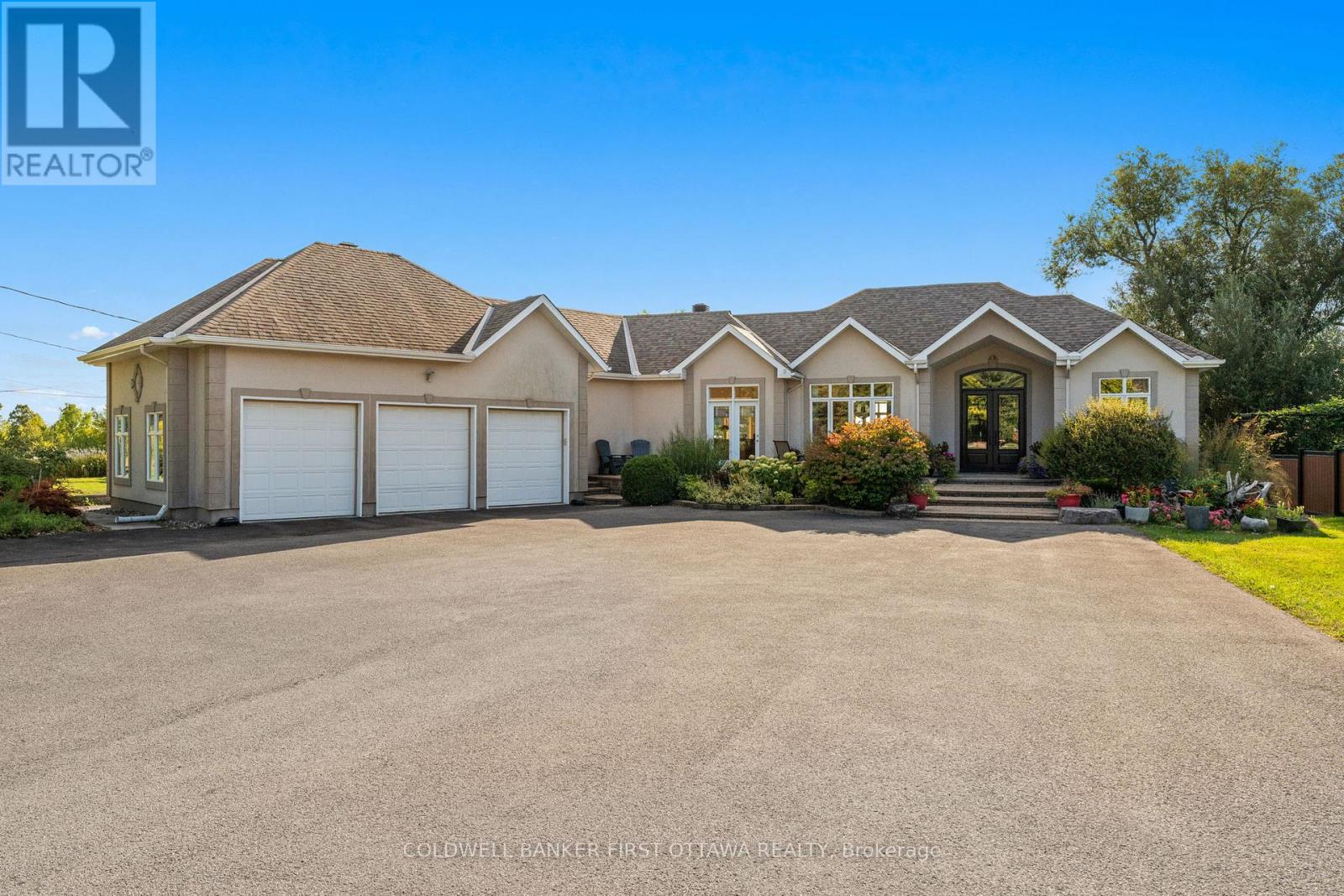 358 River Road, Ottawa, Ontario  K1V 1R8 - Photo 1 - X12831700