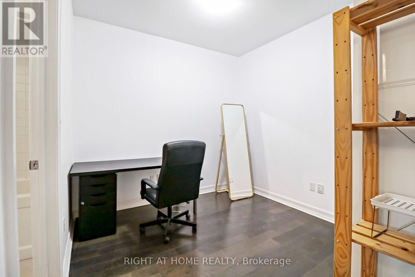 810 - 238 Besserer Street, Ottawa, Ontario  K1N 6B1 - Photo 8 - X12833232