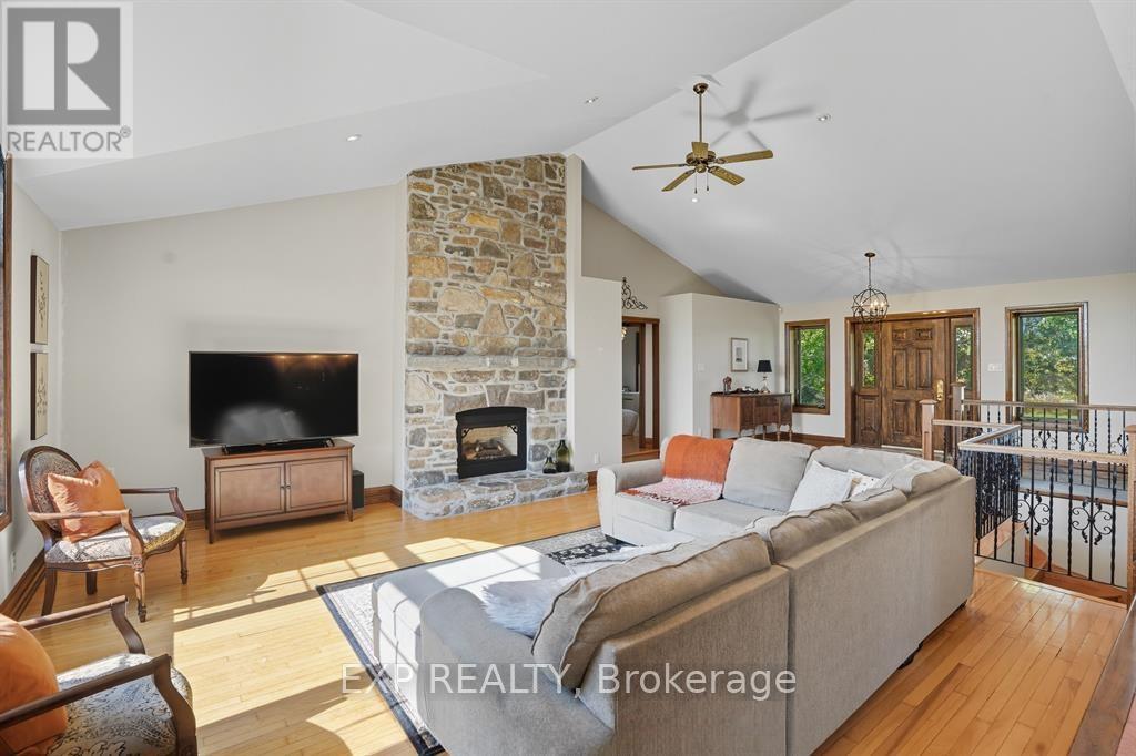 2830 Concession 4 Road, Alfred And Plantagenet, Ontario  K0B 1A0 - Photo 5 - X12833936