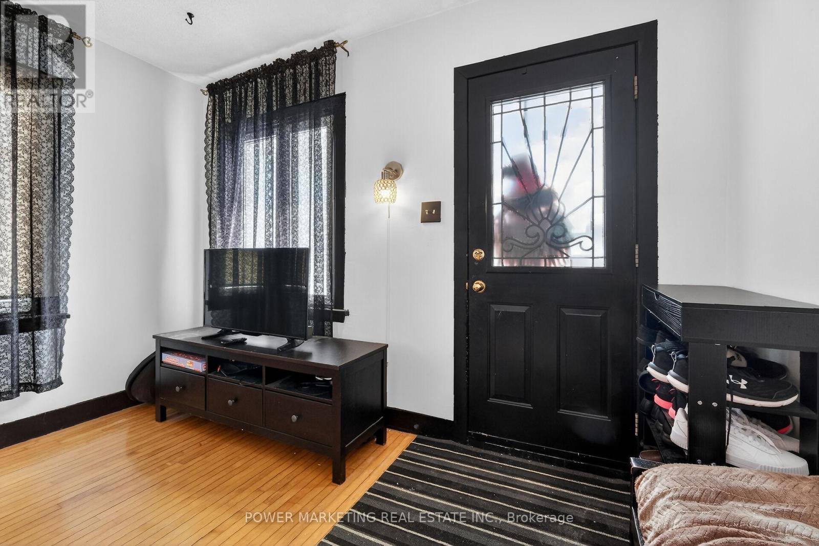 231 Ethel Street, Ottawa, Ontario  K1L 5X1 - Photo 6 - X12838572