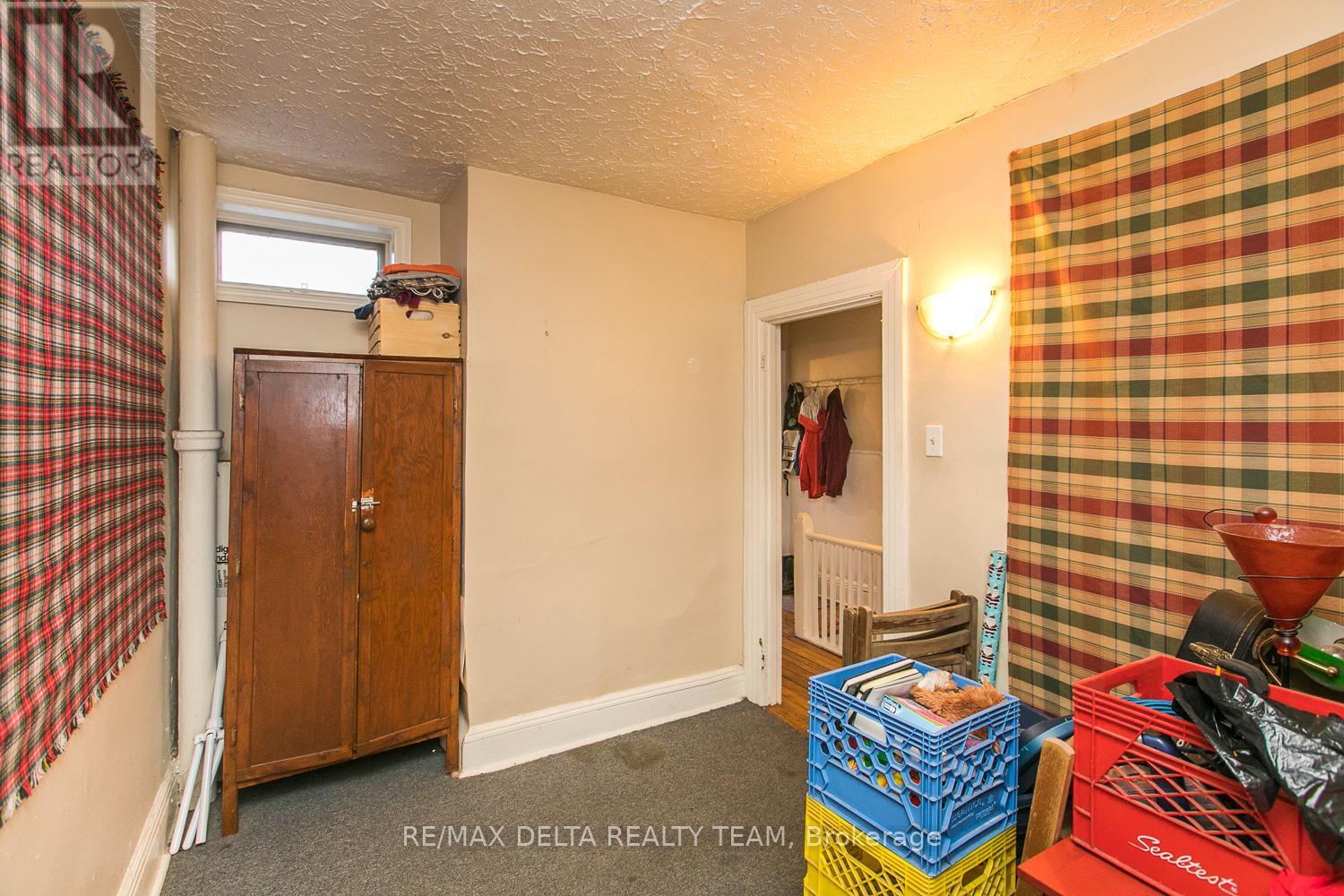 27 Perkins Street, Ottawa, Ontario  K1R 7G4 - Photo 13 - X12838750