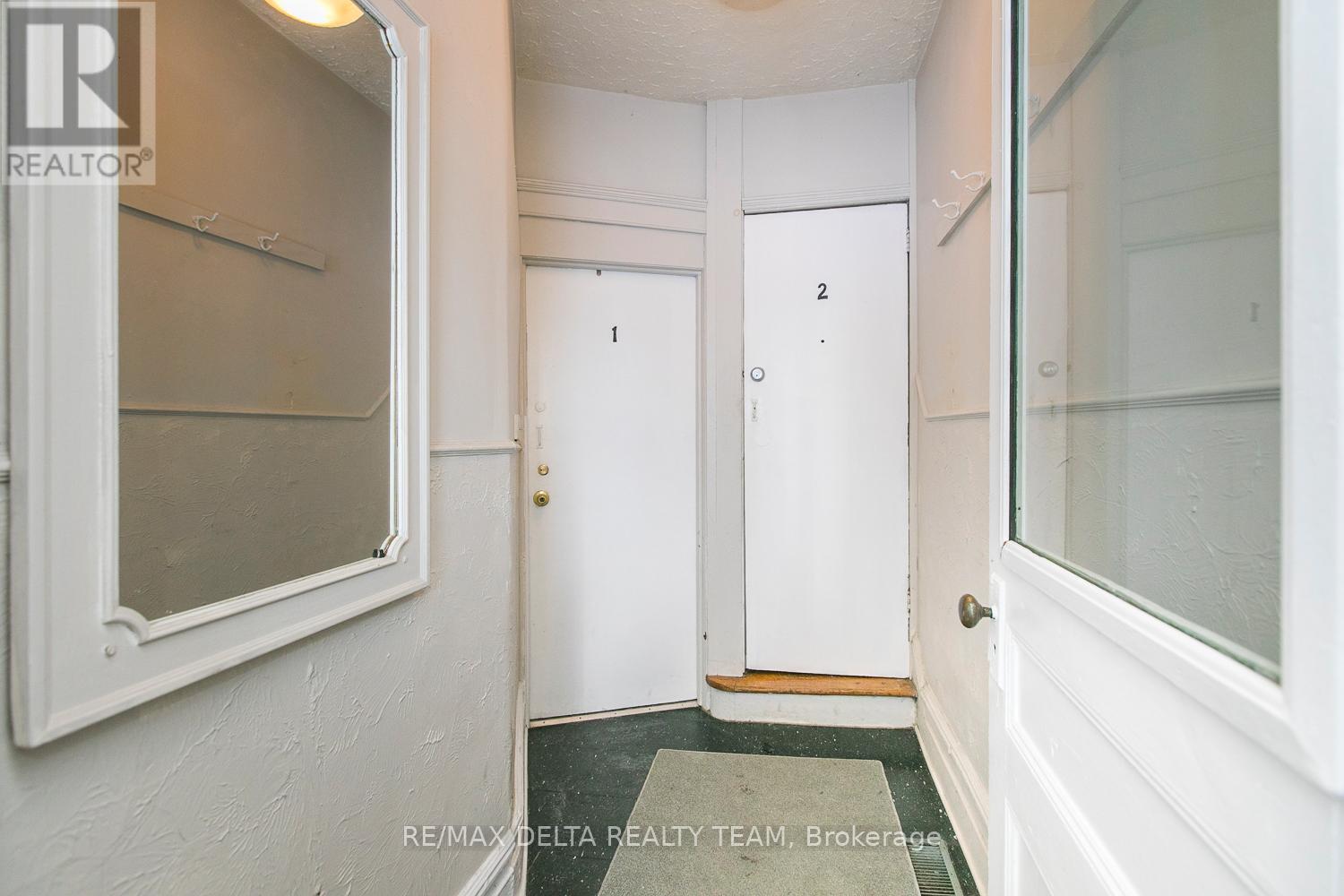 27 Perkins Street, Ottawa, Ontario  K1R 7G4 - Photo 2 - X12838750