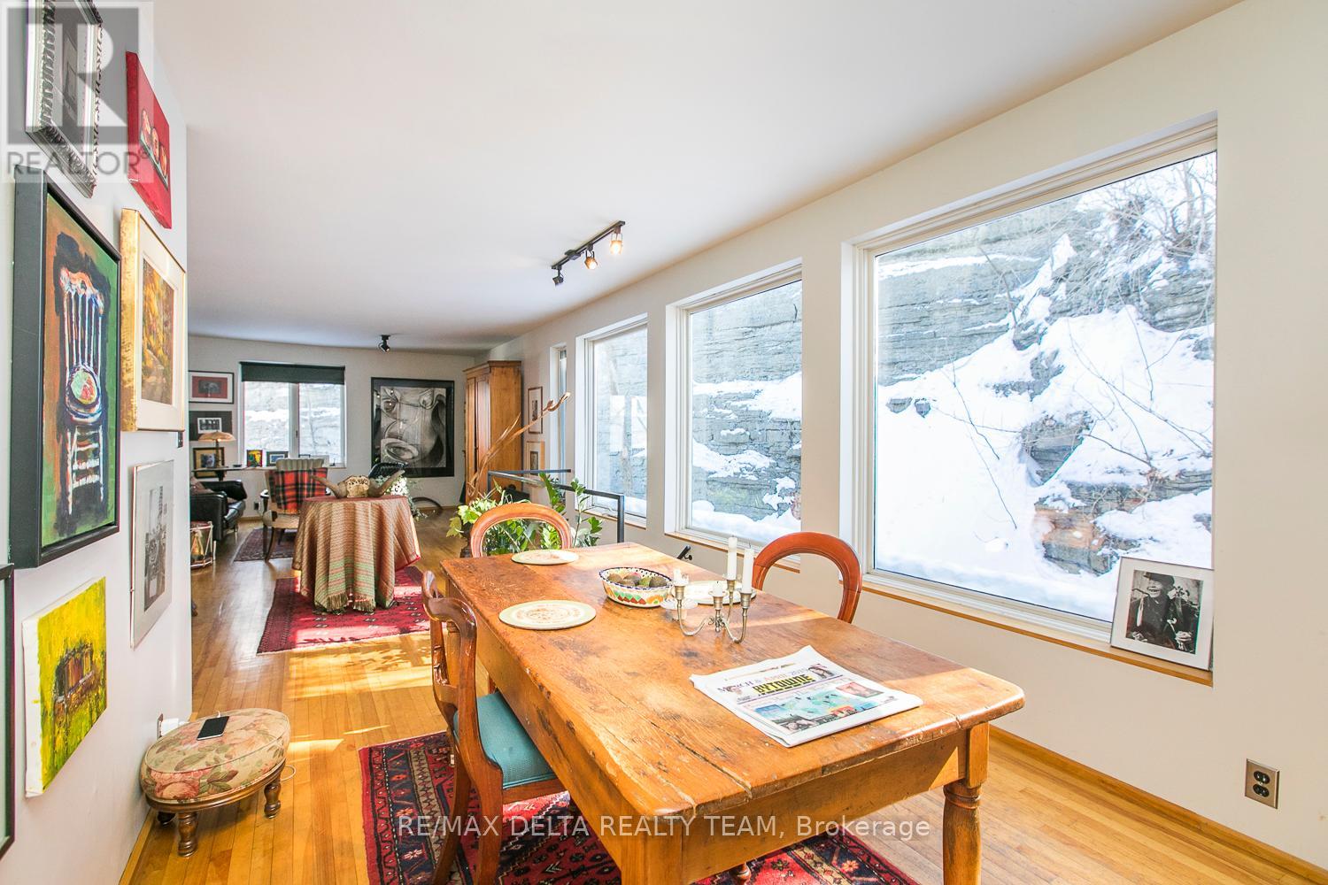 27 Perkins Street, Ottawa, Ontario  K1R 7G4 - Photo 25 - X12838750