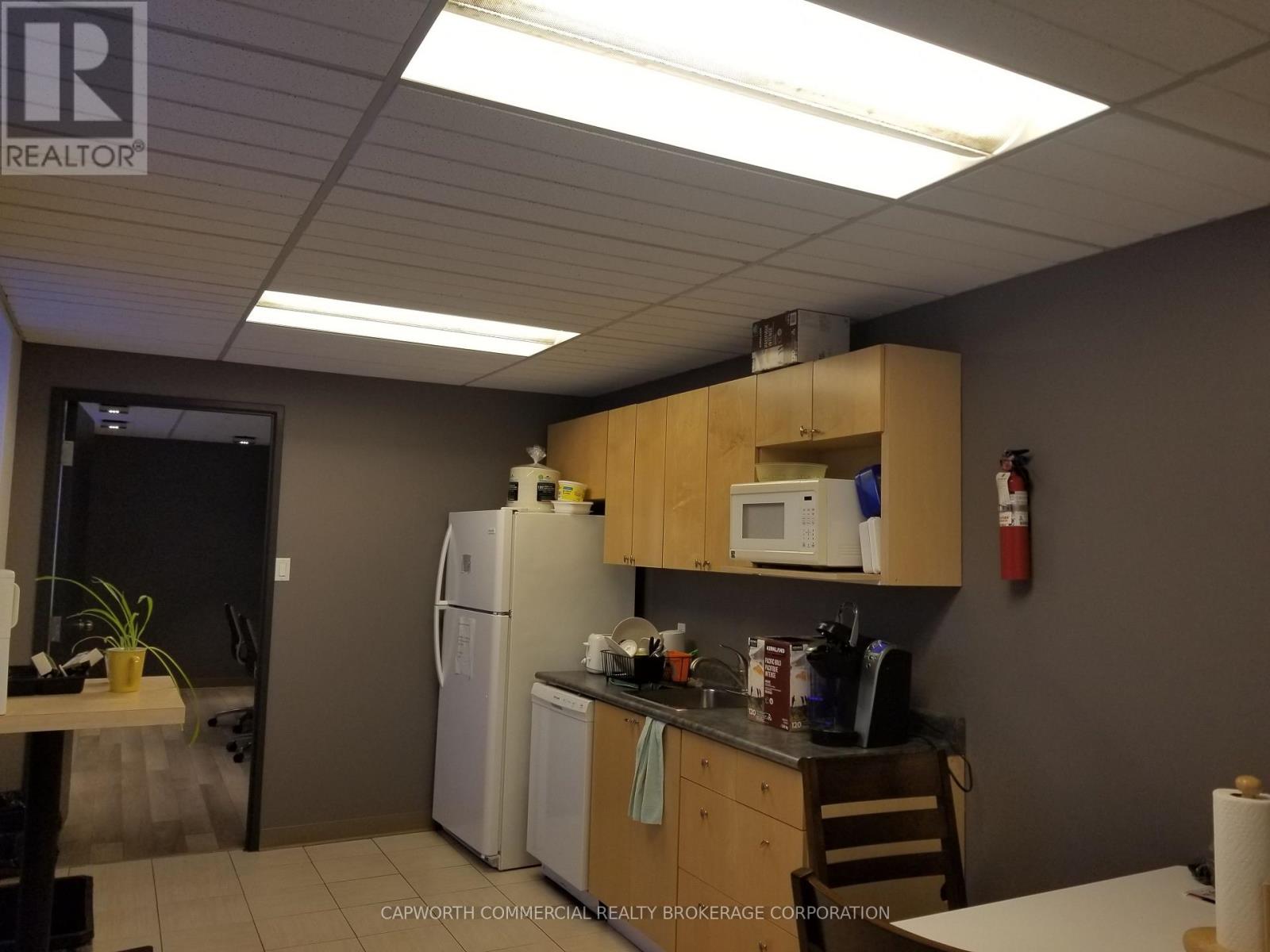 1479 Laperriere Avenue, Ottawa, Ontario  K1Z 7S8 - Photo 7 - X12839078