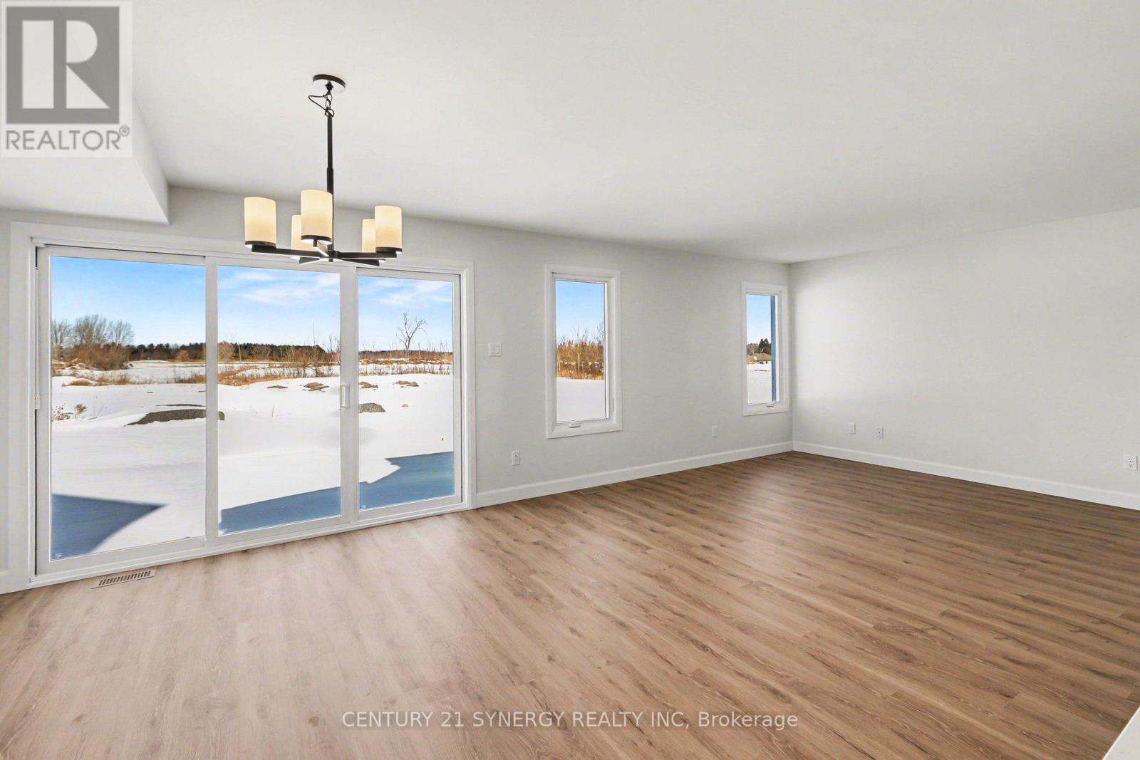 71 Villeneuve Street, North Stormont, Ontario  K0C 1W0 - Photo 15 - X12841886