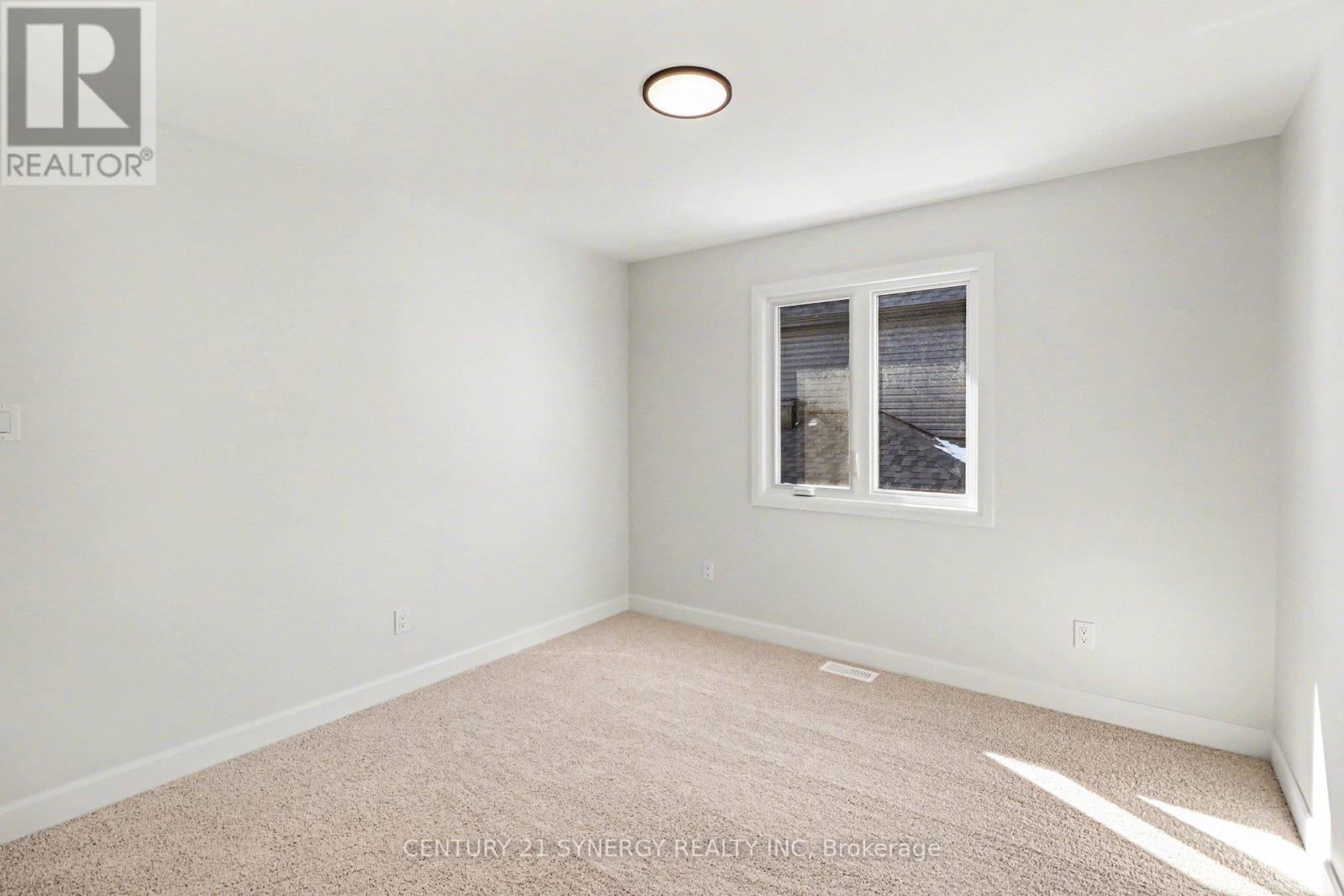 71 Villeneuve Street, North Stormont, Ontario  K0C 1W0 - Photo 26 - X12841886
