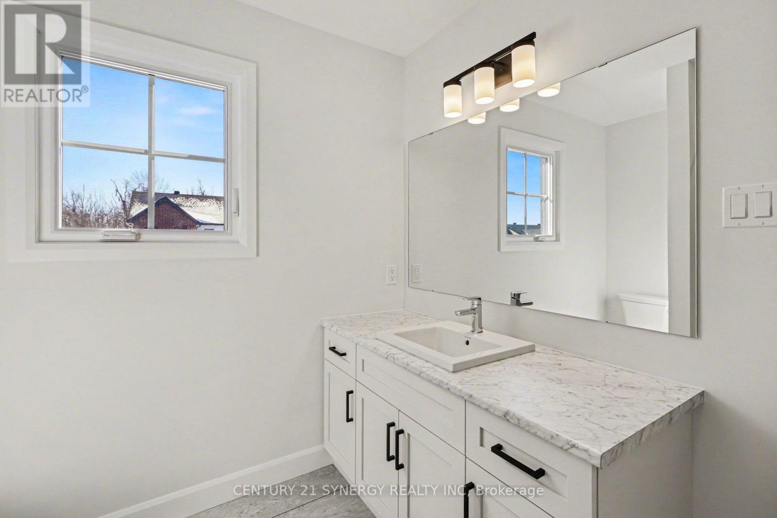 71 Villeneuve Street, North Stormont, Ontario  K0C 1W0 - Photo 29 - X12841886