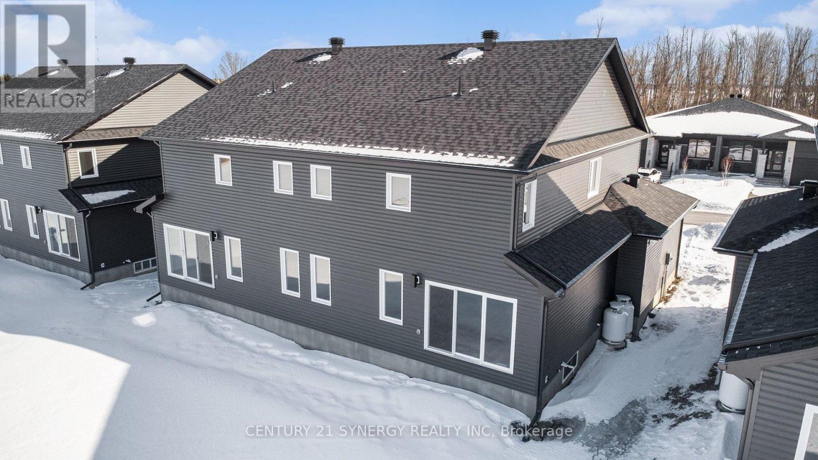 67 Villeneuve Street, North Stormont, Ontario  K0C 1W0 - Photo 37 - X12841890