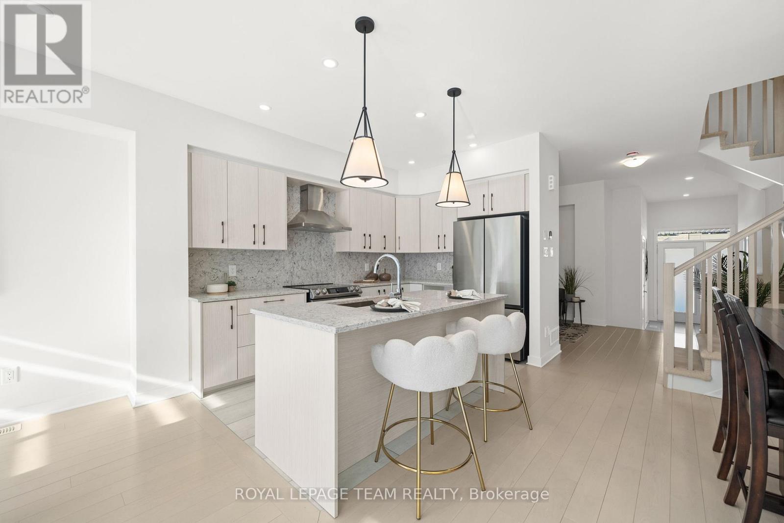 222 Trumpeter Grove, Ottawa, Ontario  K4M 0N7 - Photo 6 - X12841954