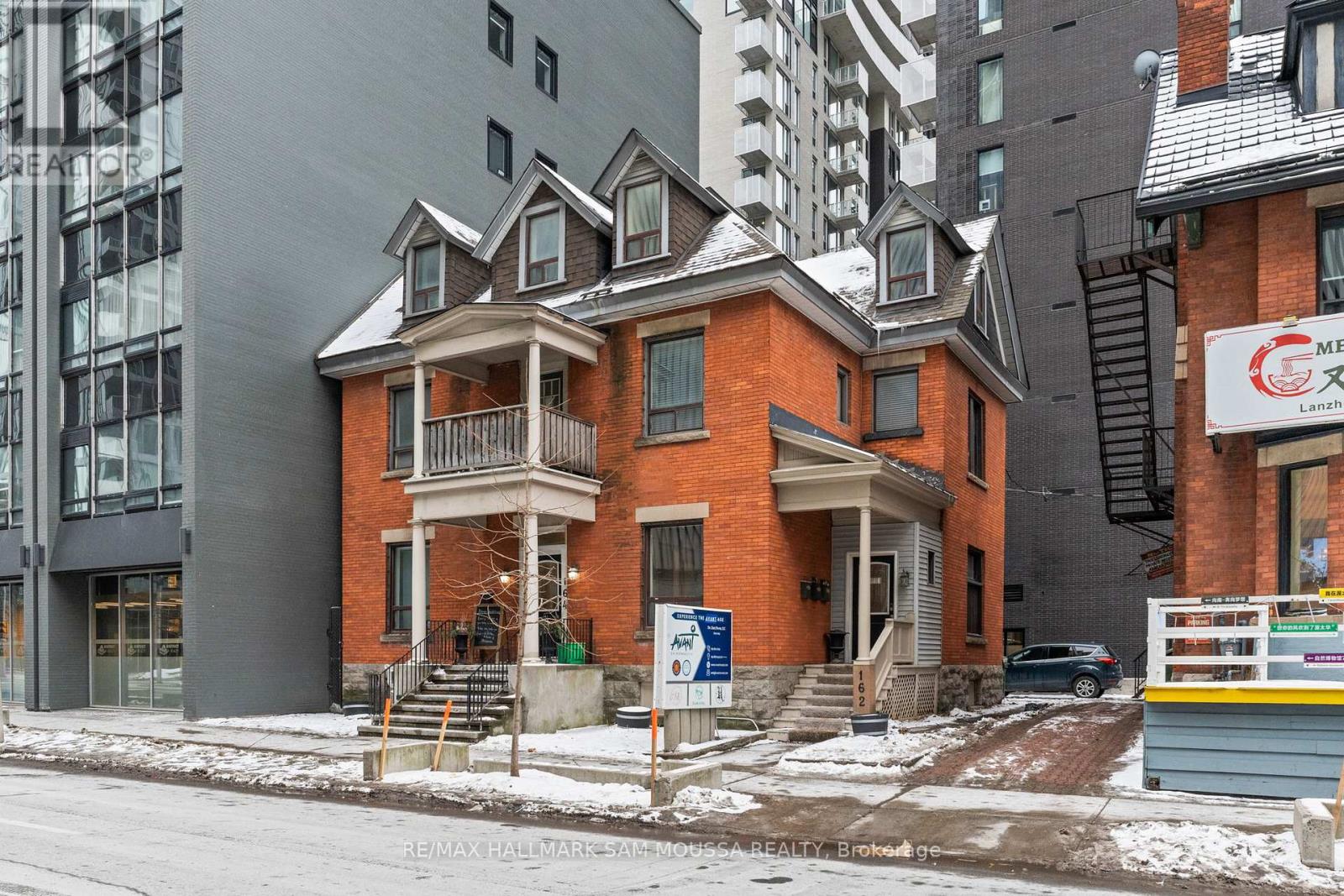3 - 162-164 Metcalfe Street, Ottawa, Ontario  K2P 1P2 - Photo 4 - X12843206
