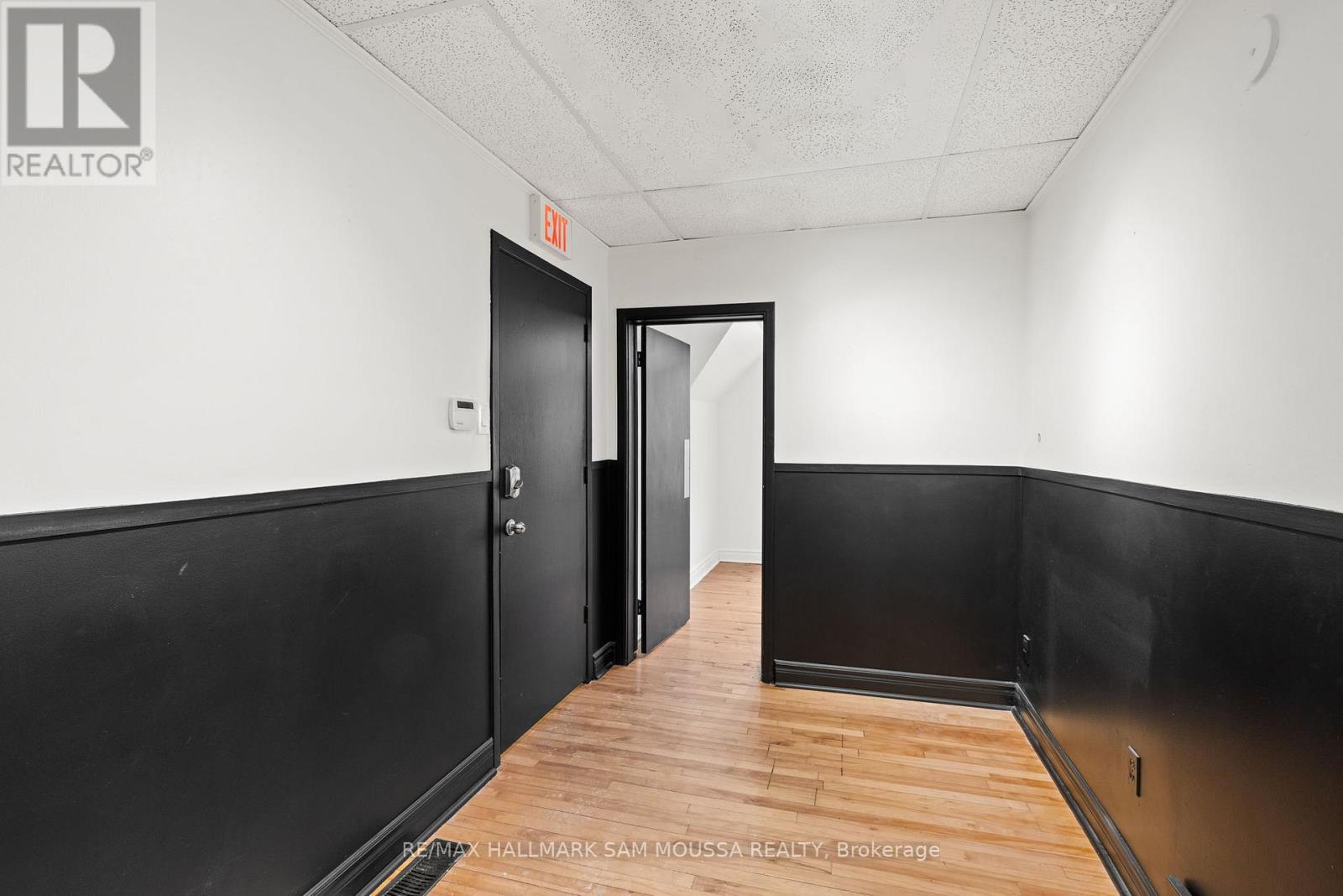 3 - 162-164 Metcalfe Street, Ottawa, Ontario  K2P 1P2 - Photo 6 - X12843206