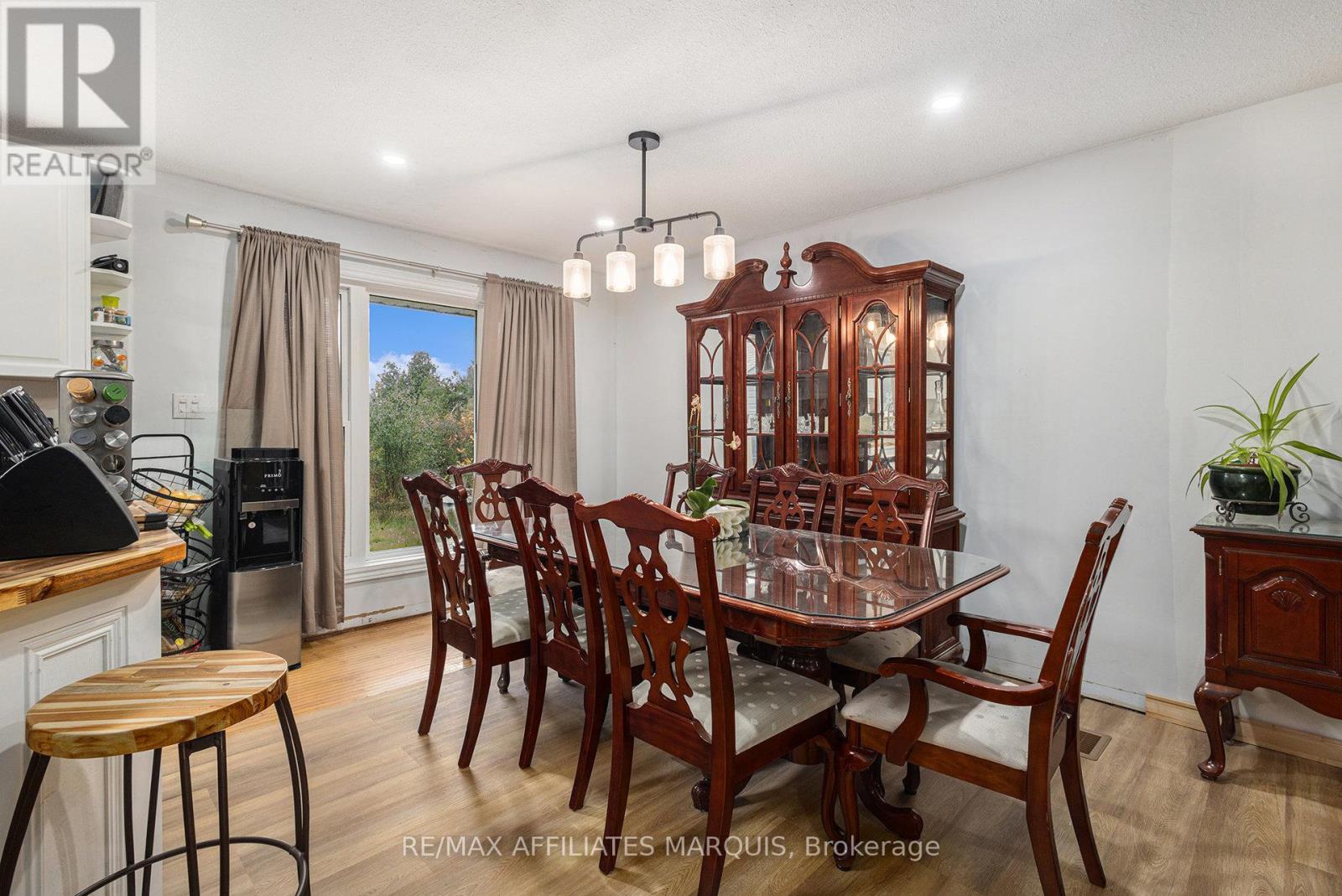 7349 Roger Stevens Drive, Montague, Ontario  K7A 4S6 - Photo 8 - X12848210