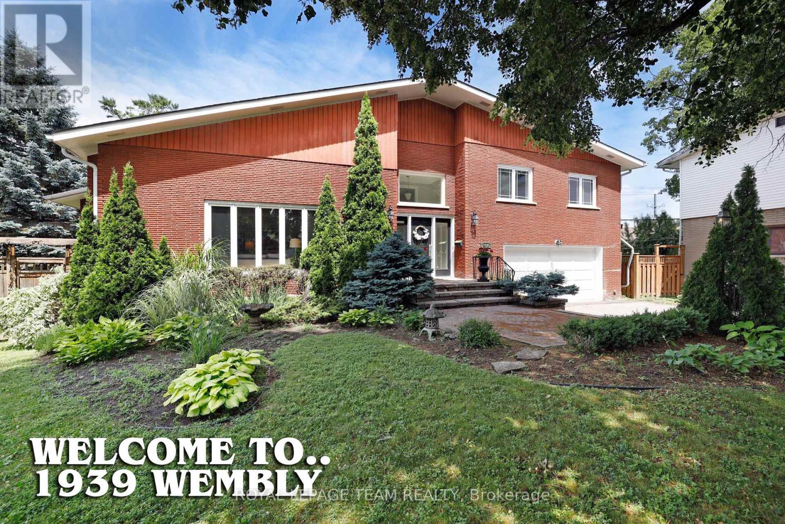 1939 Wembley Avenue, Ottawa, Ontario  K2A 1A8 - Photo 1 - X12848562