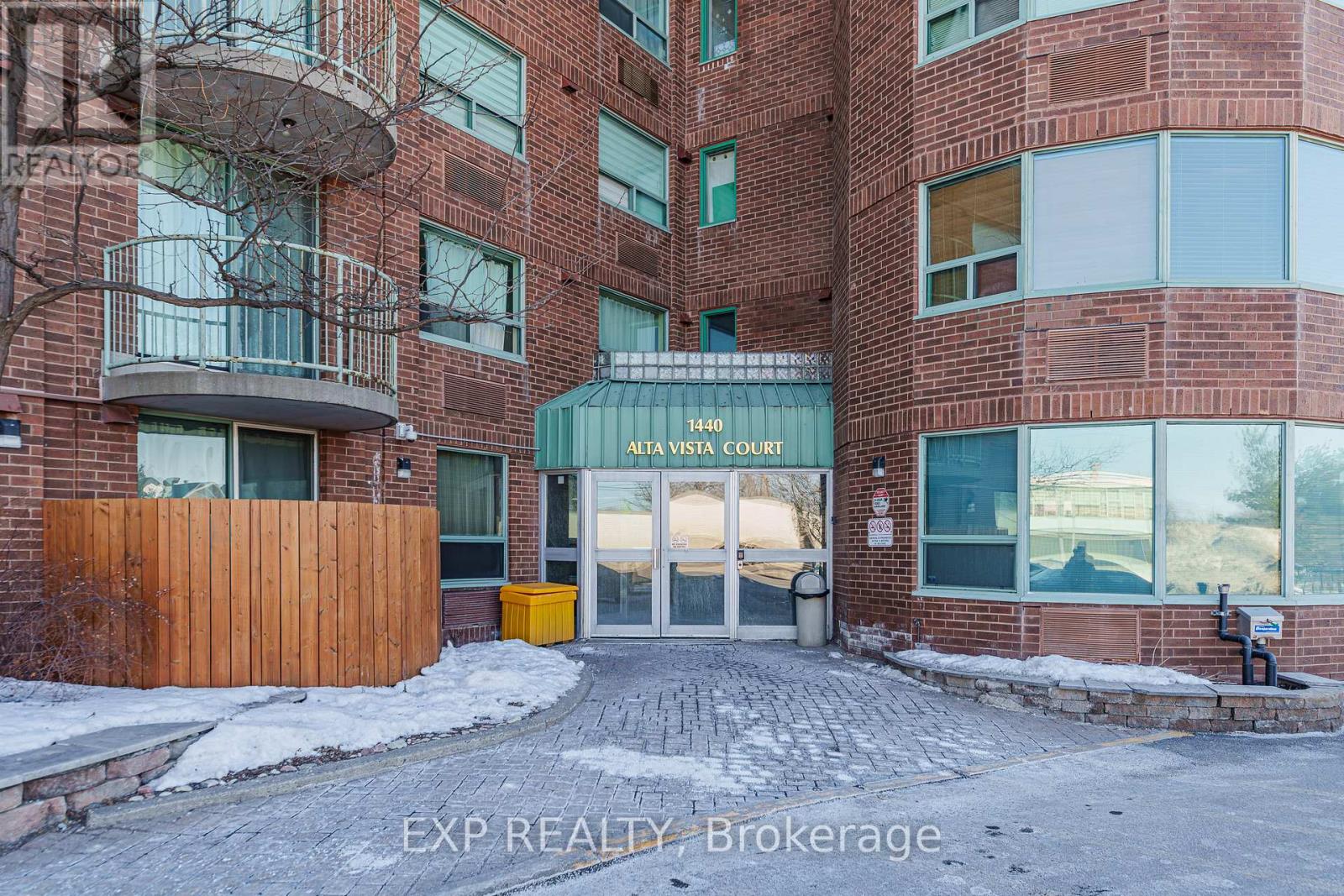 1004 - 1440 Heron Road, Ottawa, Ontario  K1V 0X2 - Photo 1 - X12848876