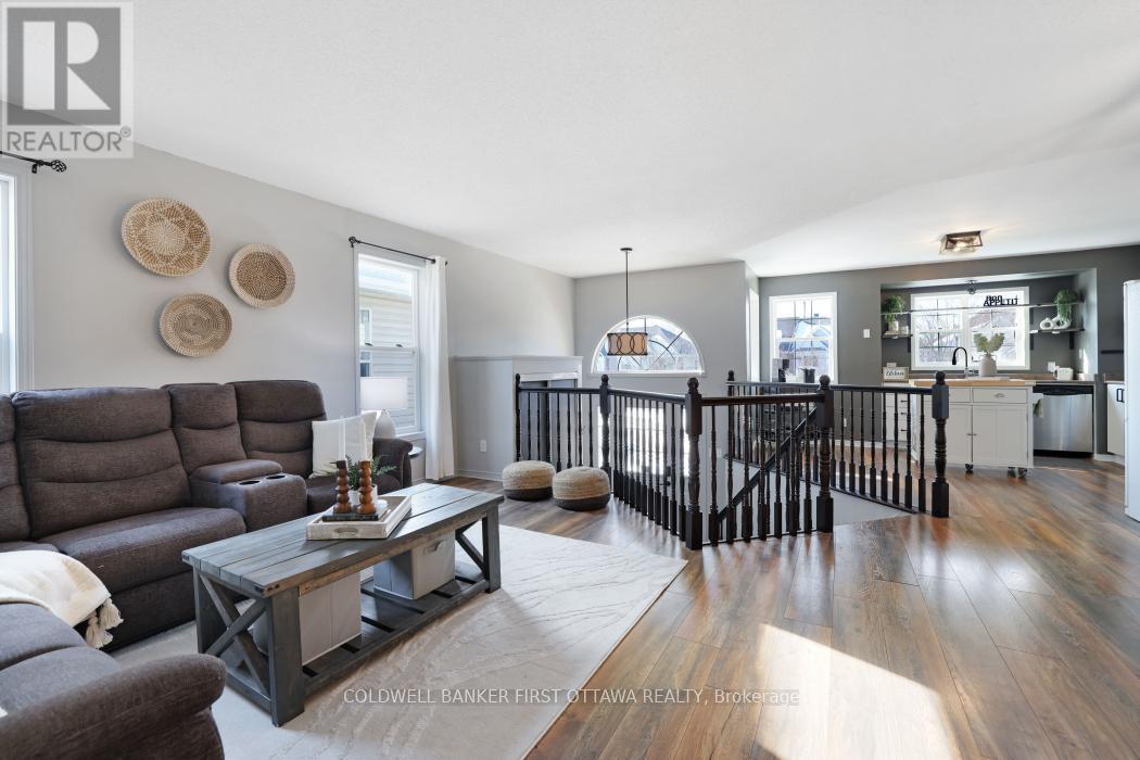 37 Boulder Way, Ottawa, Ontario  K2J 4R5 - Photo 16 - X12850328