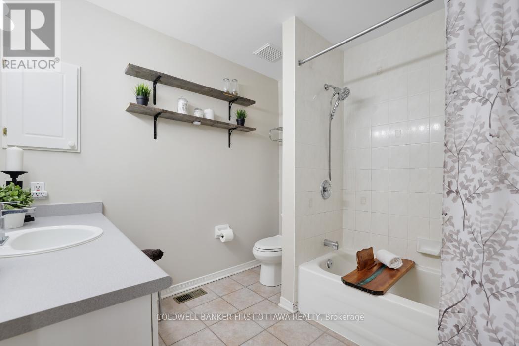 37 Boulder Way, Ottawa, Ontario  K2J 4R5 - Photo 19 - X12850328