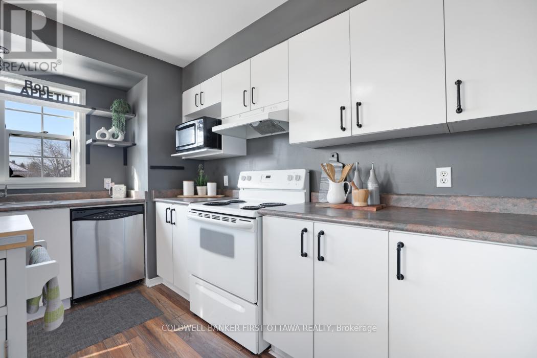 37 Boulder Way, Ottawa, Ontario  K2J 4R5 - Photo 9 - X12850328