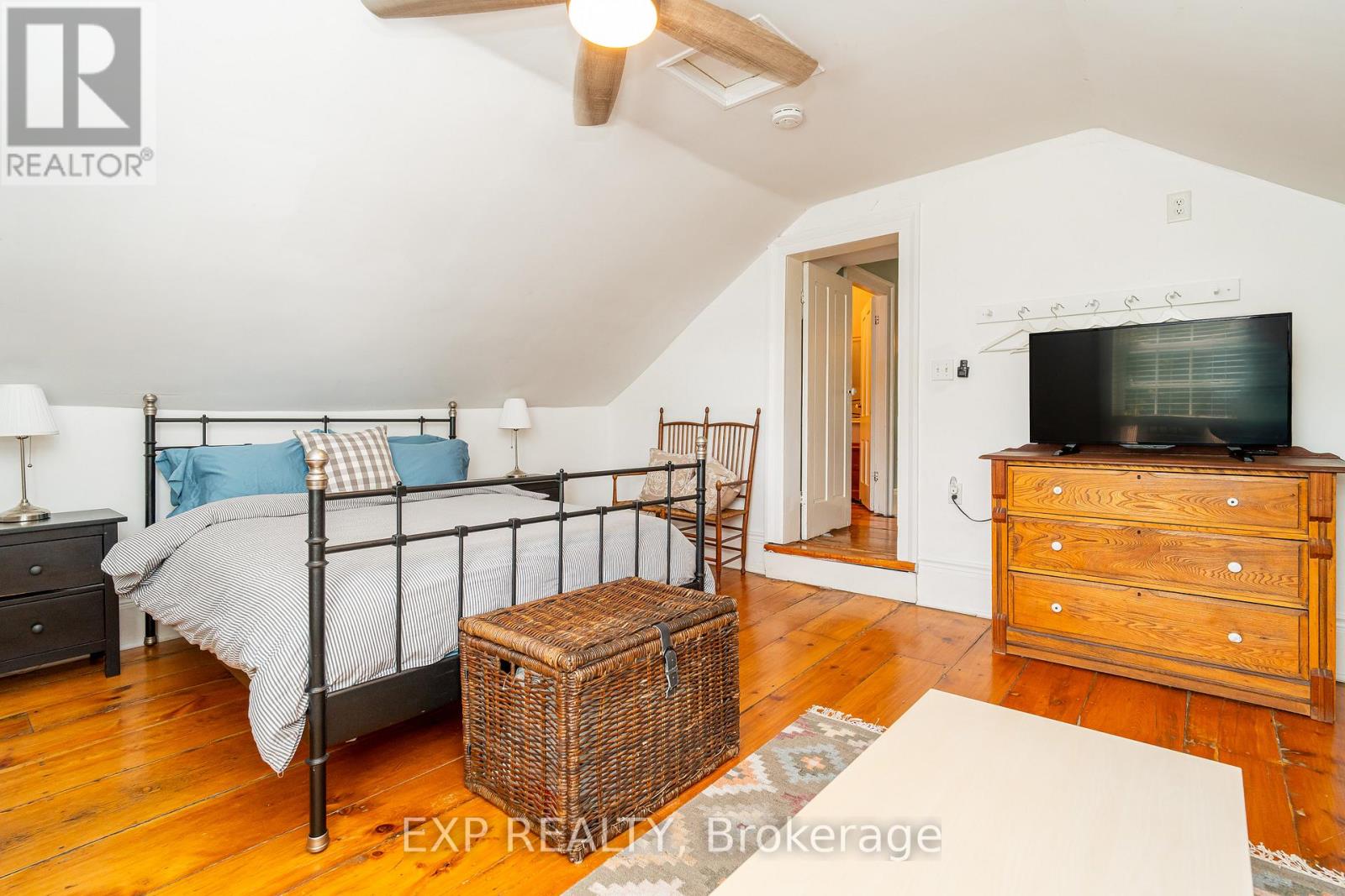 45 King Street, Rideau Lakes, Ontario  K0E 1G0 - Photo 15 - X12851276