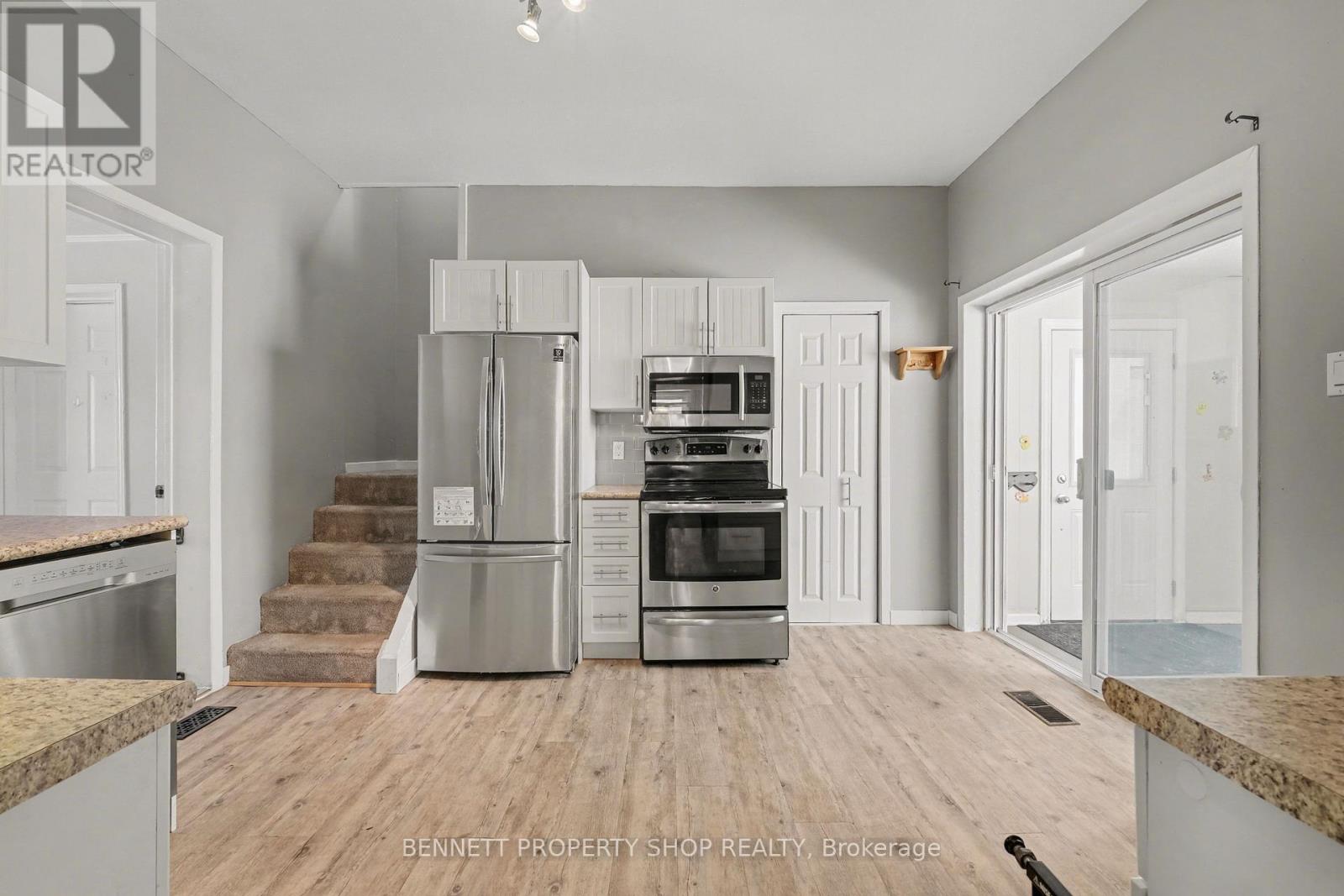 57 Charles Street, Carleton Place, Ontario  K7C 2Y2 - Photo 6 - X12851858