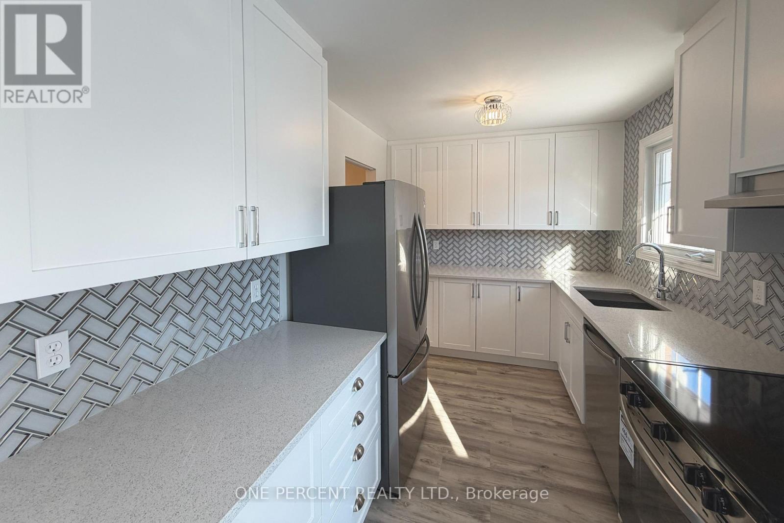 1511 Fisher Avenue, Ottawa, Ontario  K2C 3M8 - Photo 13 - X12852902