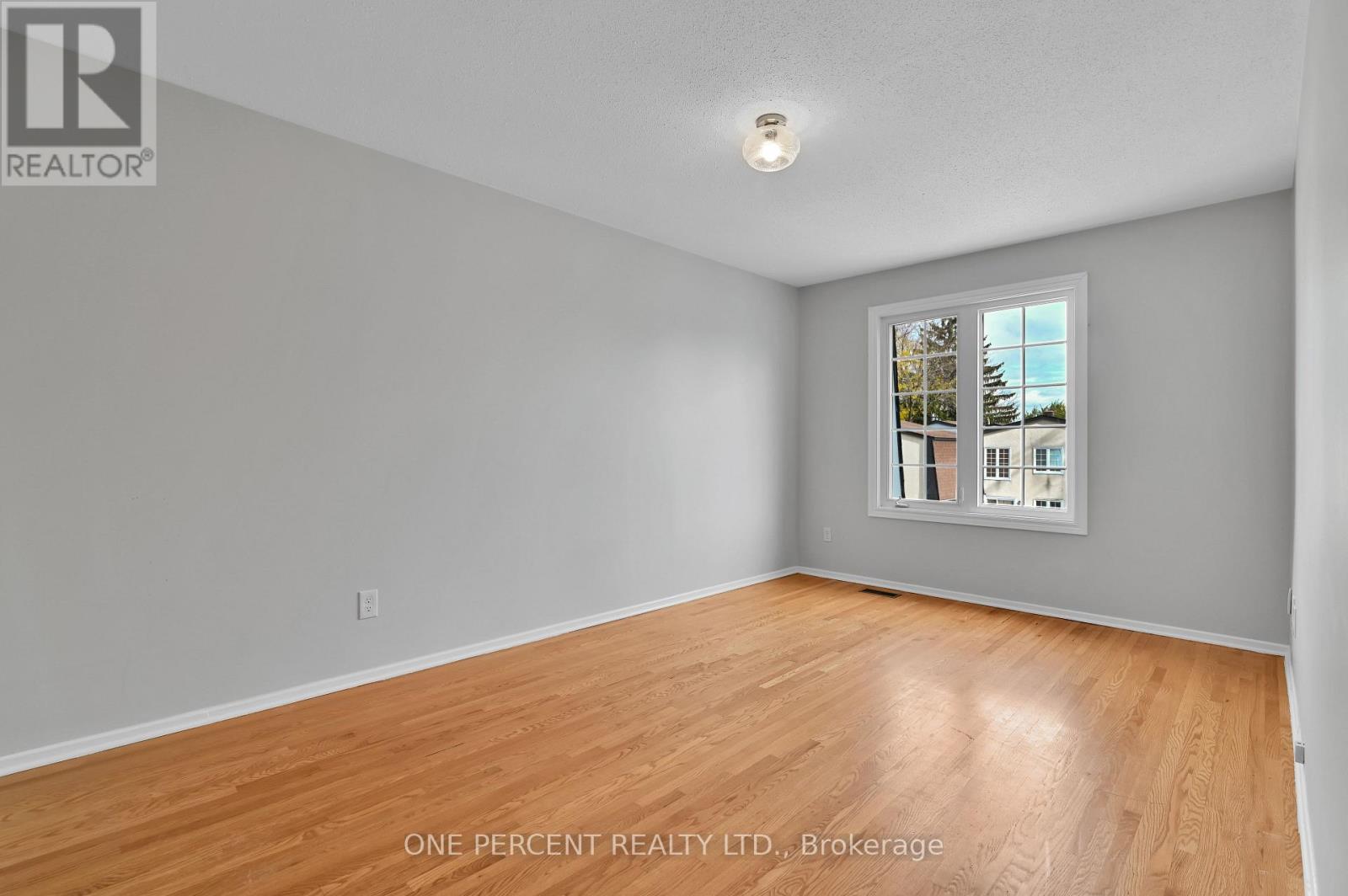 1511 Fisher Avenue, Ottawa, Ontario  K2C 3M8 - Photo 16 - X12852902