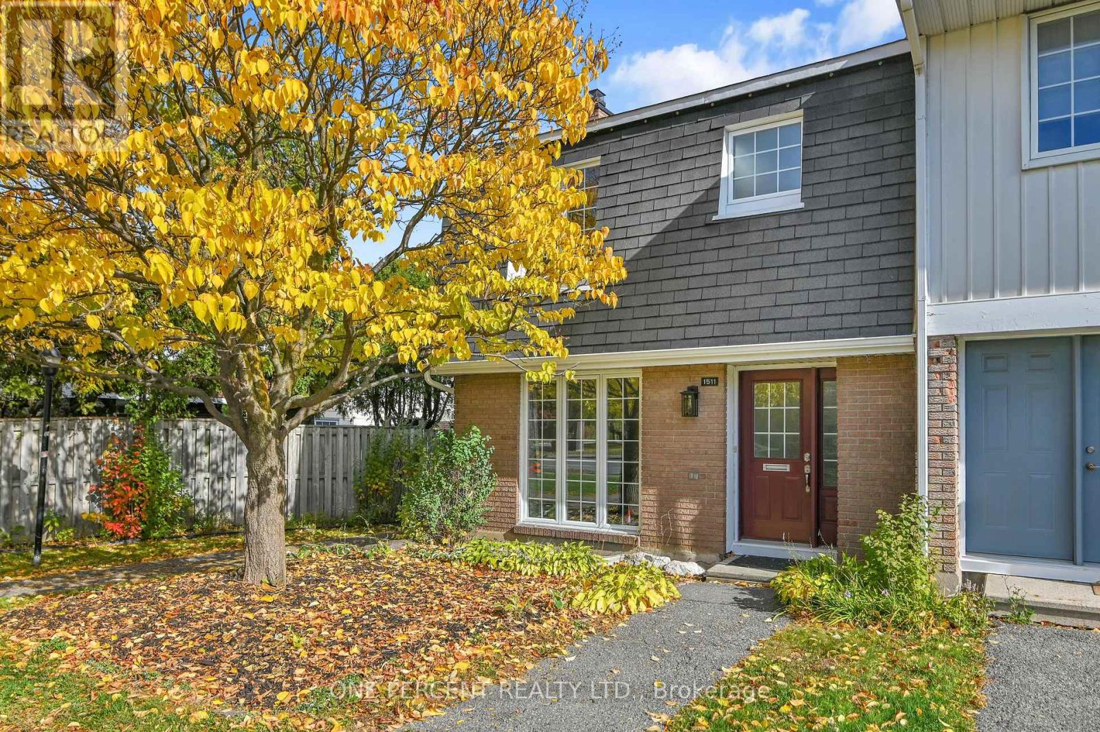 1511 Fisher Avenue, Ottawa, Ontario  K2C 3M8 - Photo 2 - X12852902