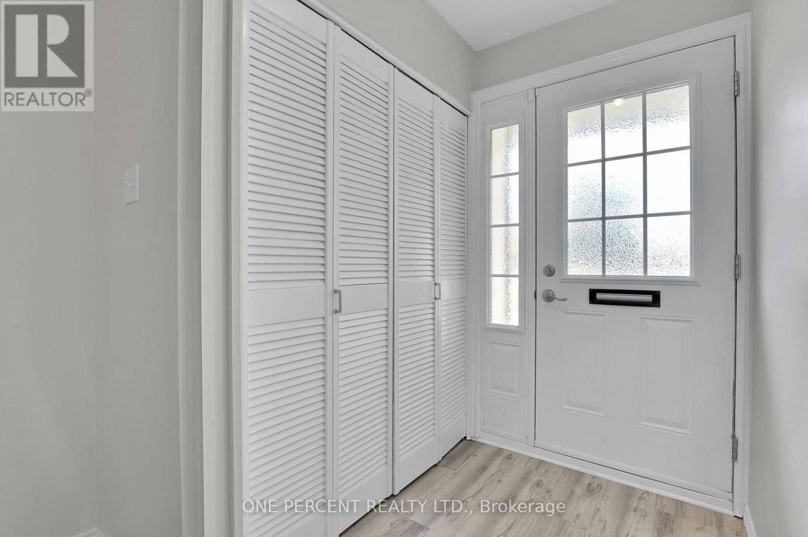 1511 Fisher Avenue, Ottawa, Ontario  K2C 3M8 - Photo 4 - X12852902