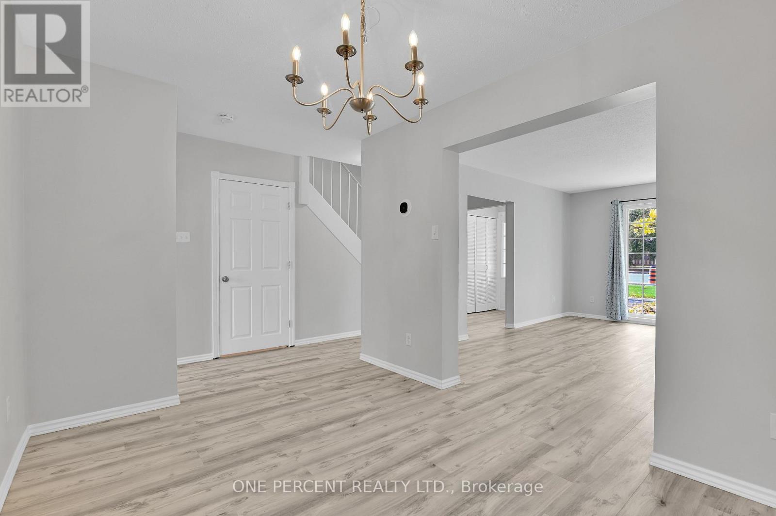 1511 Fisher Avenue, Ottawa, Ontario  K2C 3M8 - Photo 9 - X12852902